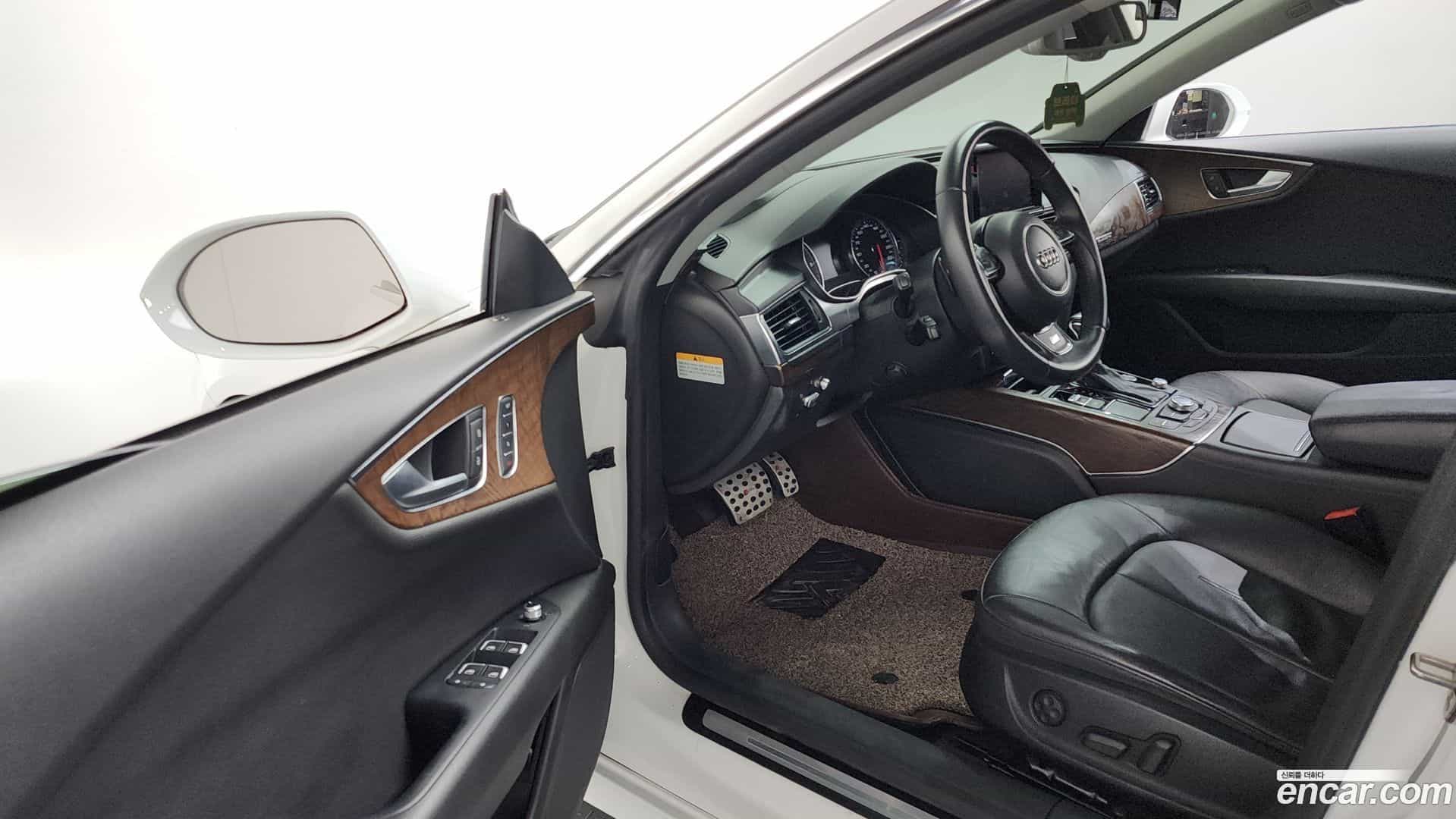 A7 Audi 2014.6-INNER-010