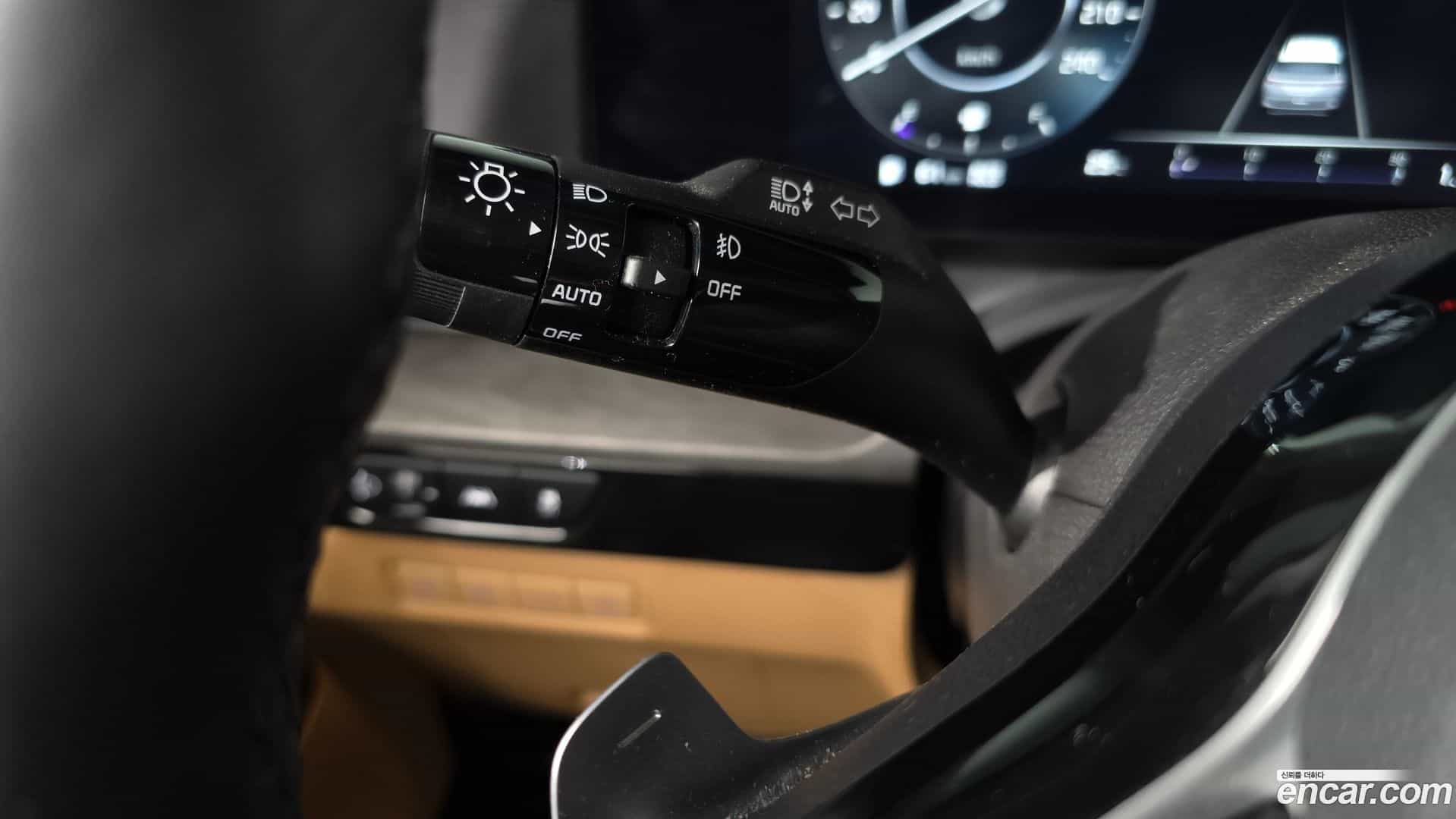 Canival Kia 2023.6-OPTION-040
