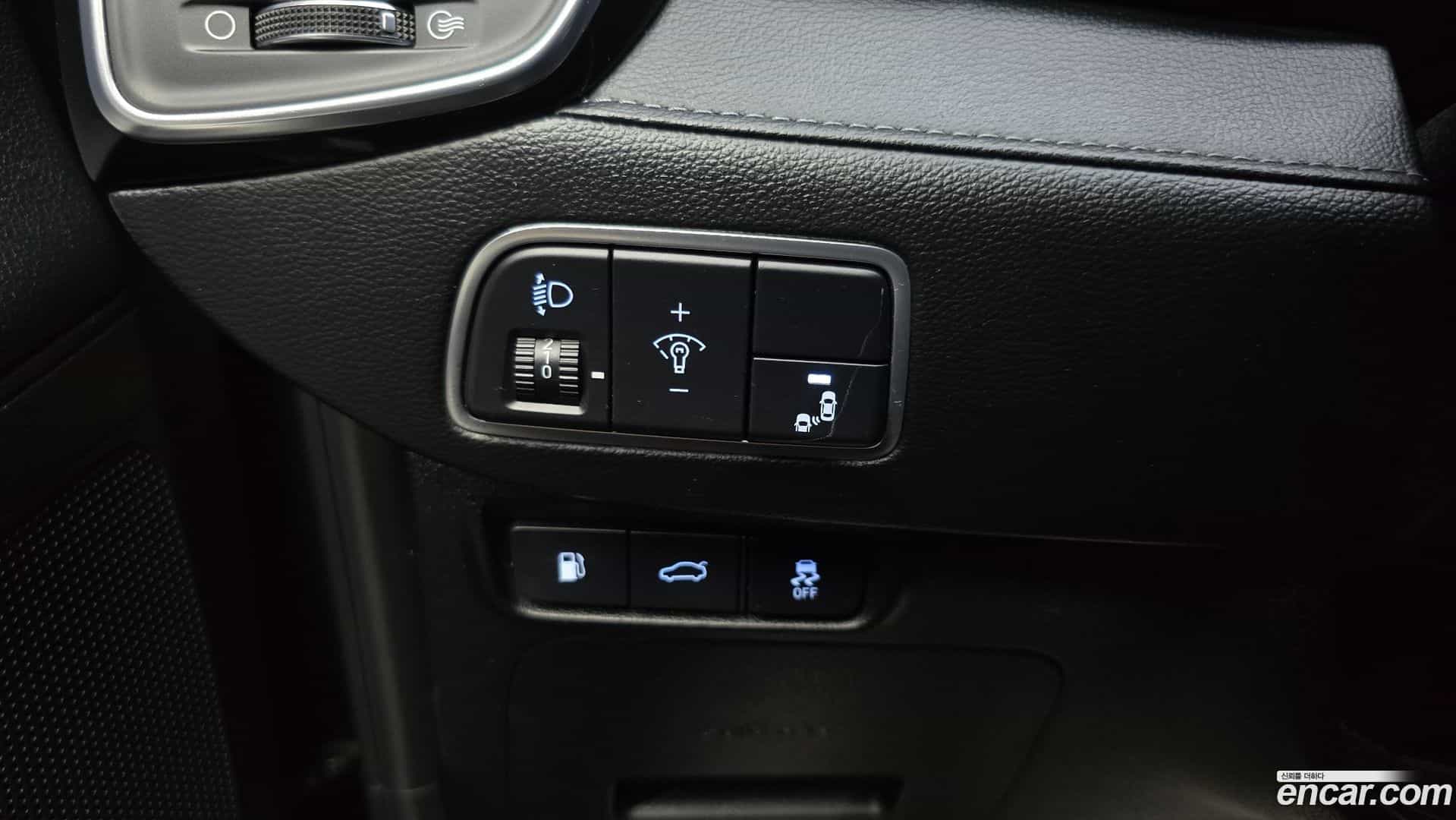 Grandeur Hyundai 2017.5-OPTION-020