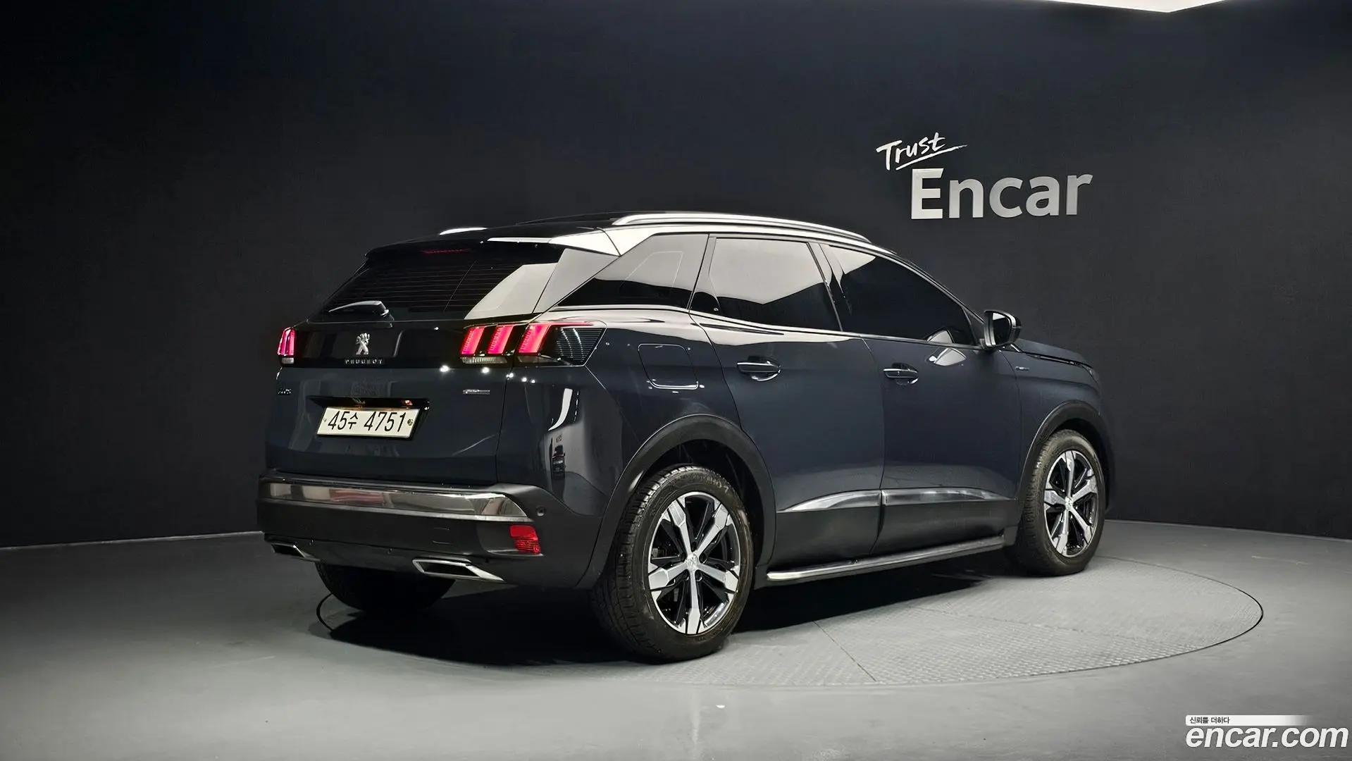 Main__Slider__Photo:3008 Peugeot 2019.6-1