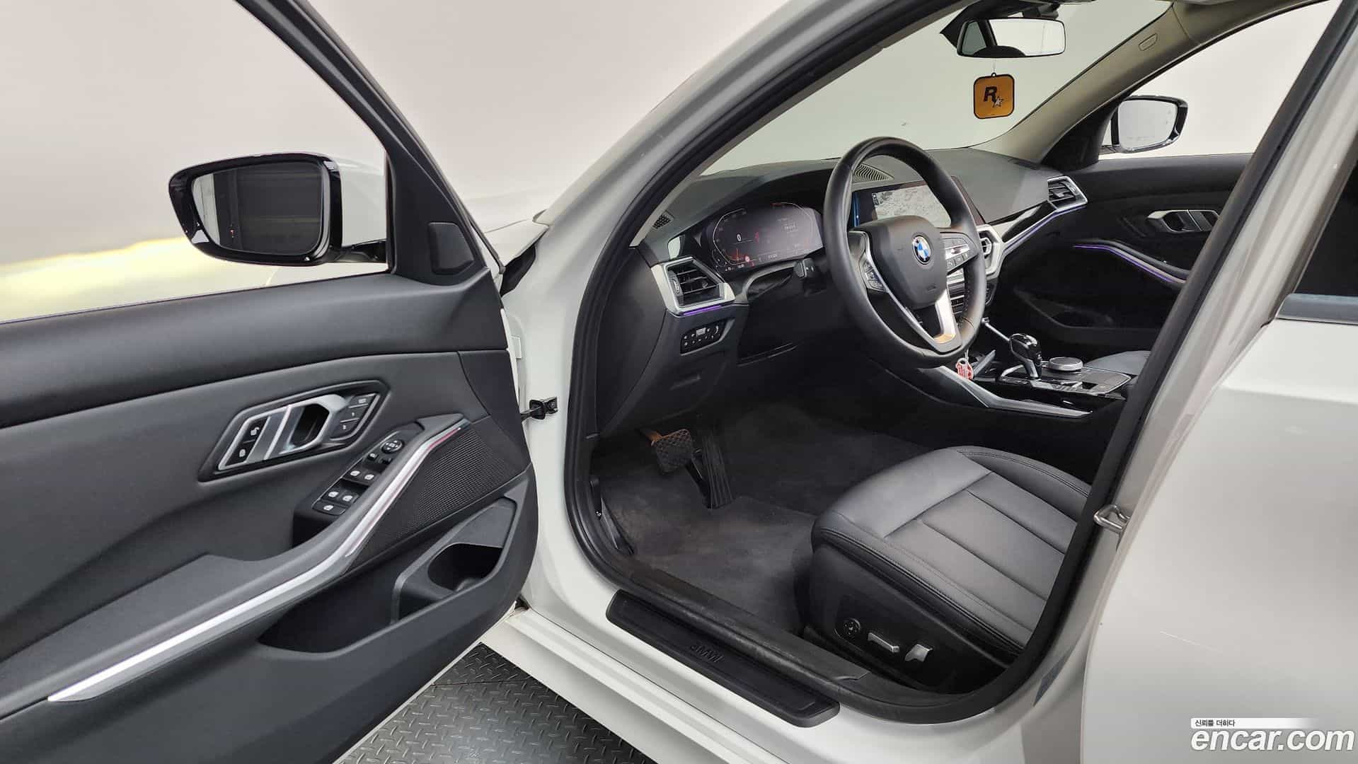 3-Series BMW 2020.3-INNER-010
