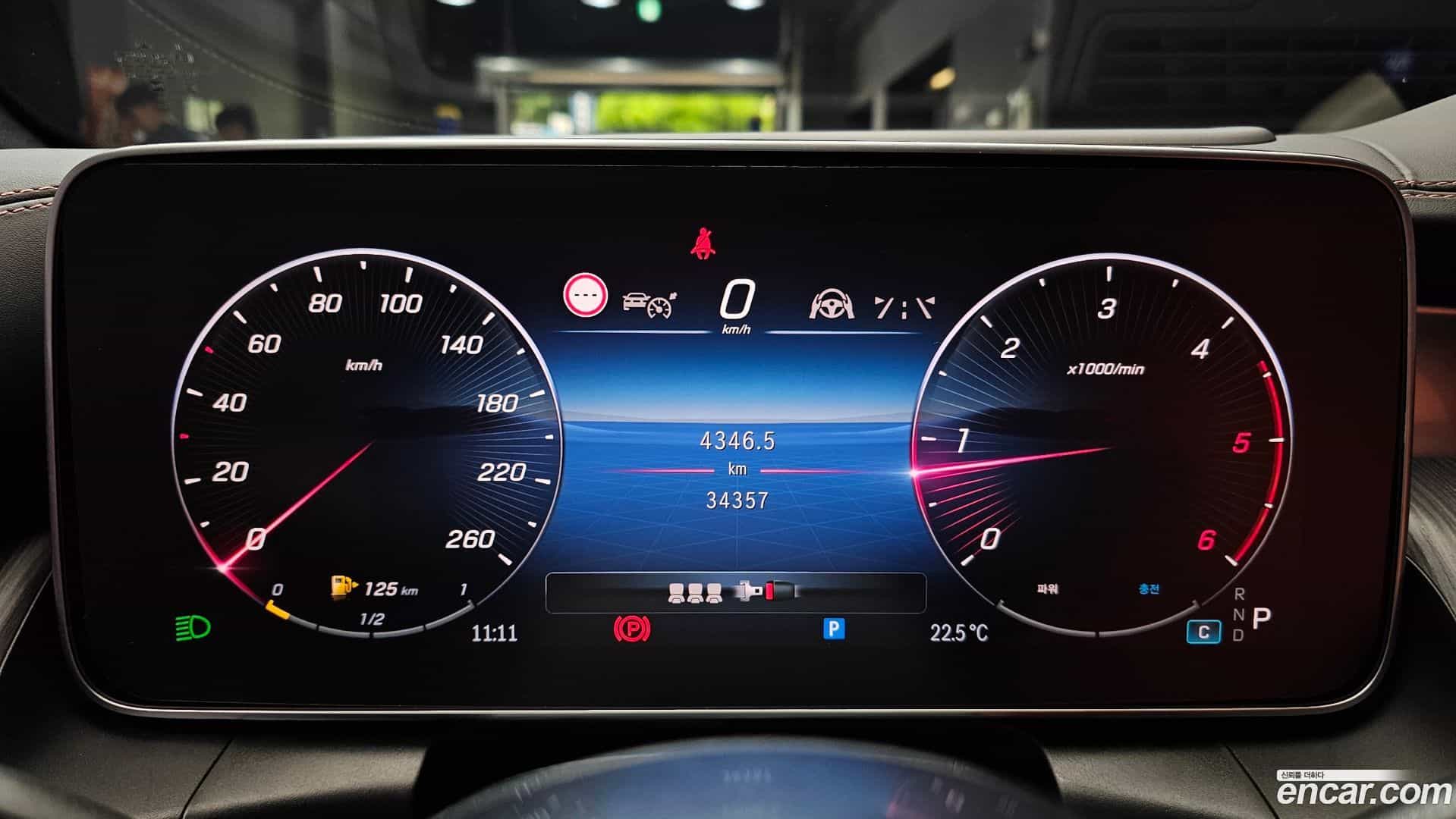 GLC-Class Mercedes-Benz 2024.7-INNER-008