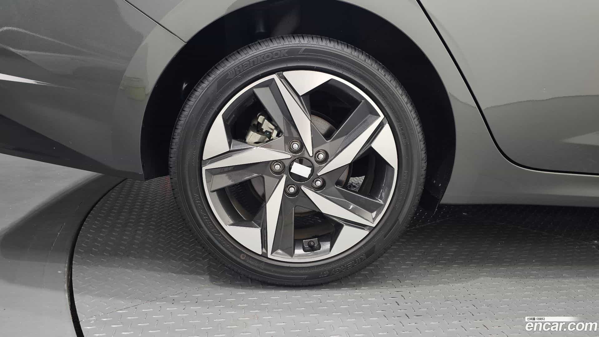 AVANTE Hyundai 2023.1-OUTER-005