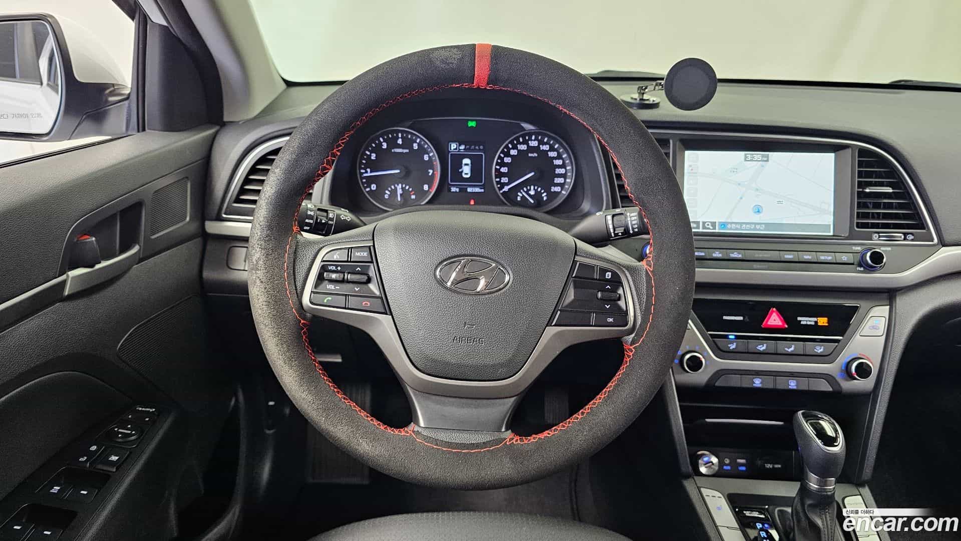 AVANTE Hyundai 2017.6-OPTION-017