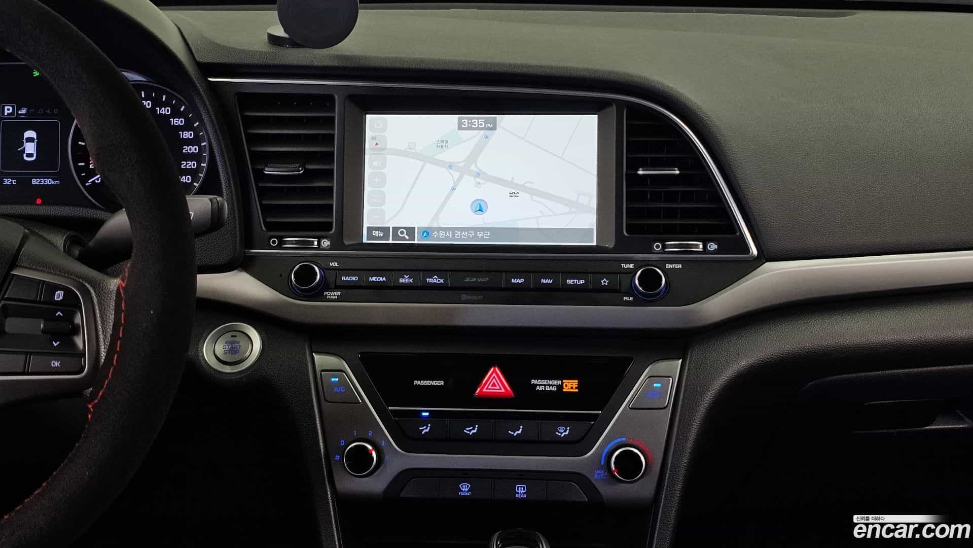 AVANTE Hyundai 2017.6-OPTION-018