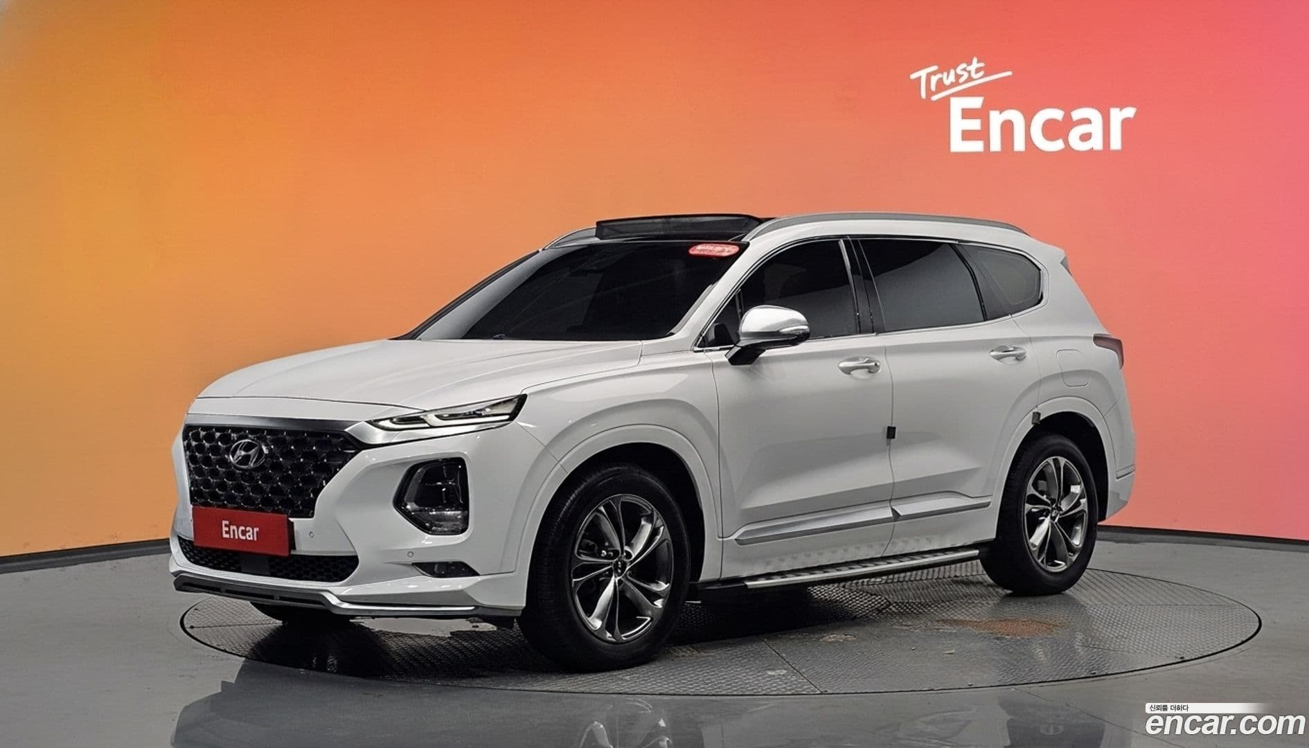 Main__Slider__Photo:Santafe Hyundai 2020.0-0
