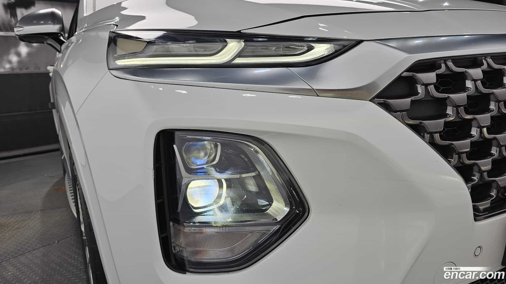 Santafe Hyundai 2020.0-OUTER-032