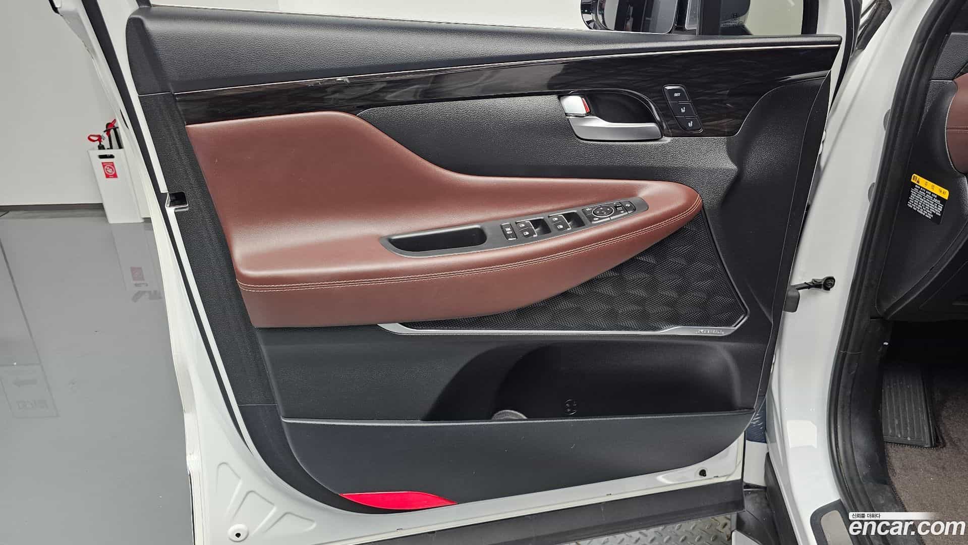 Santafe Hyundai 2020.0-INNER-034