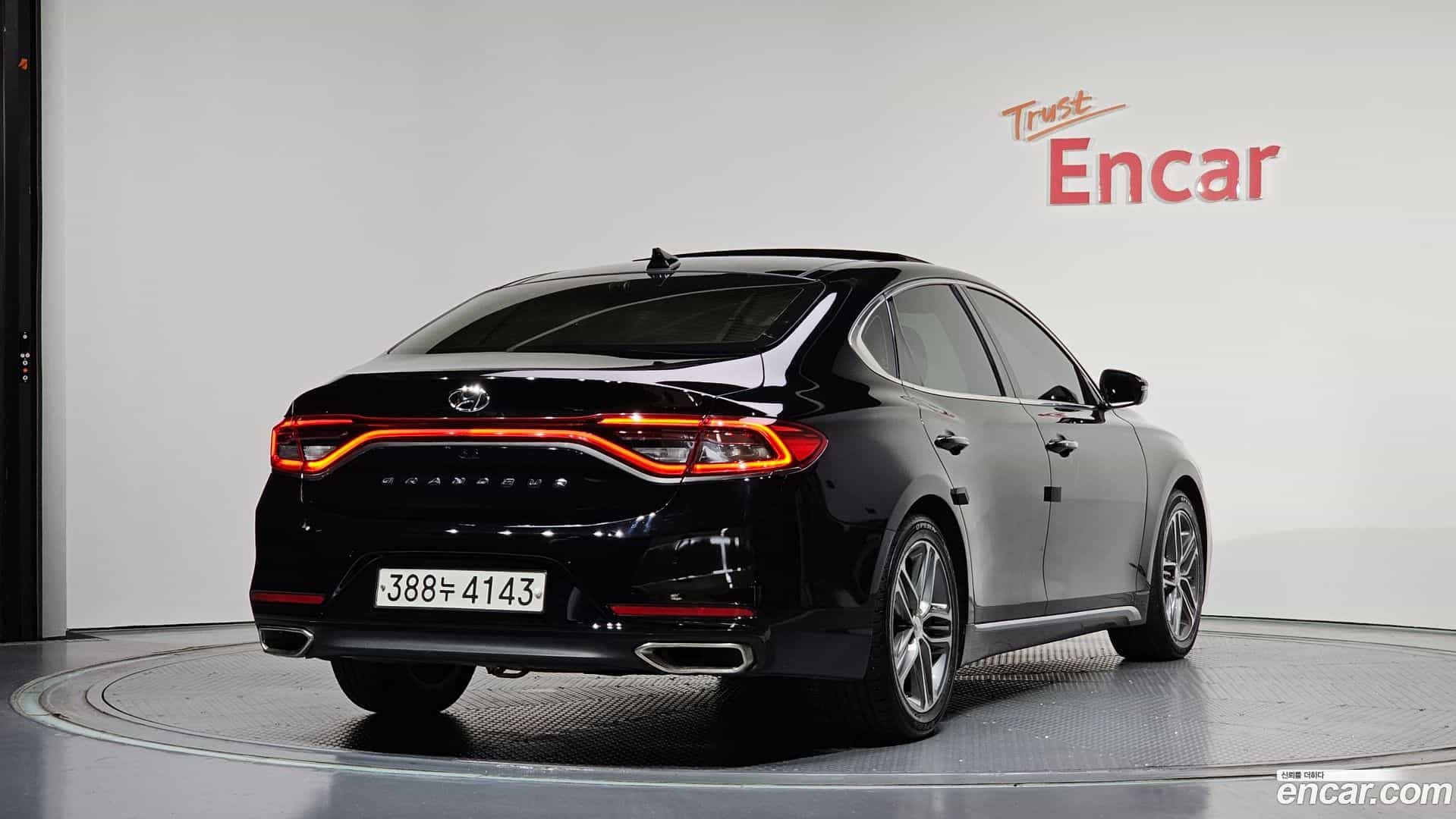 Grandeur Hyundai 2017.0-OUTER-002
