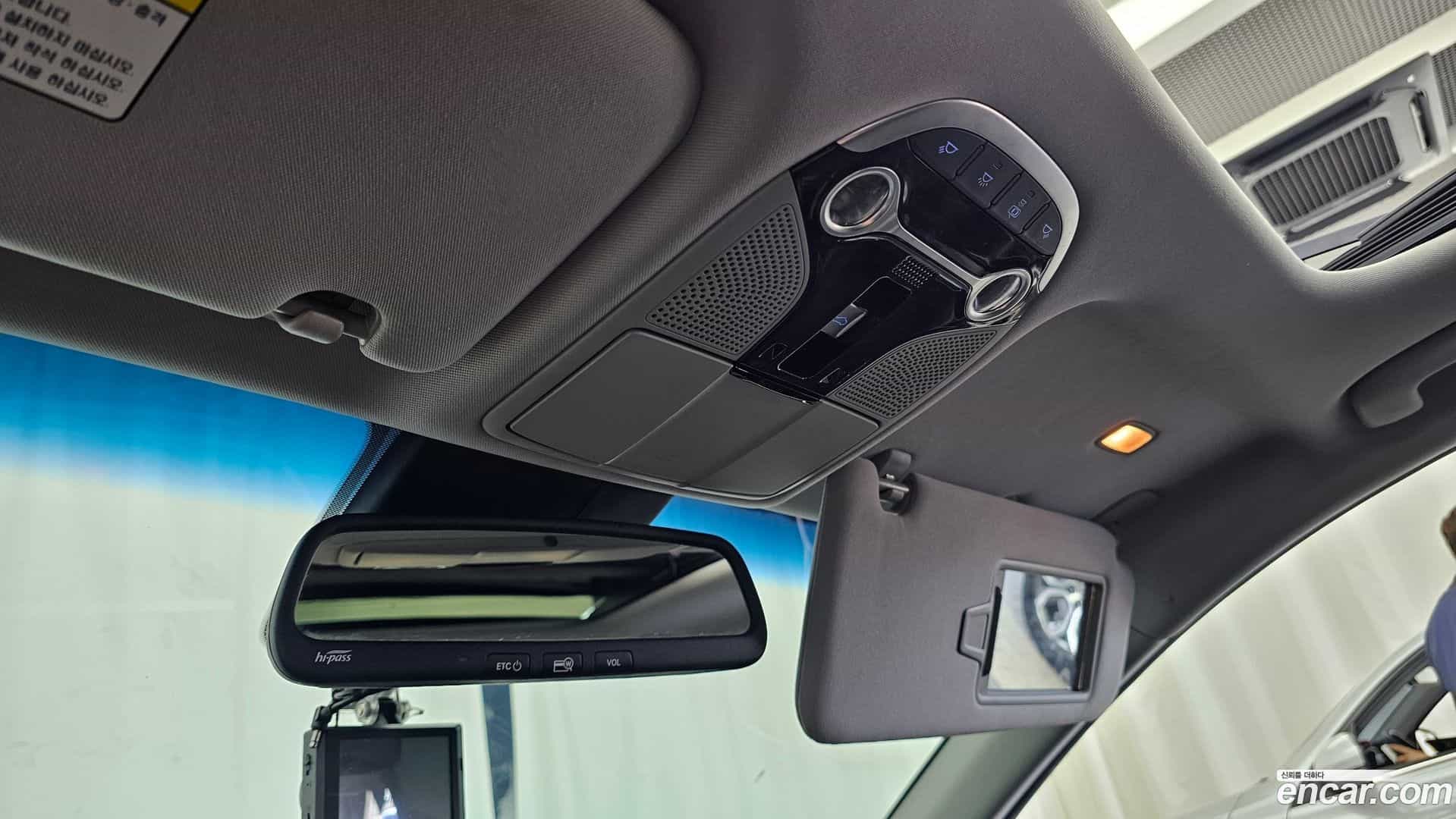 Grandeur Hyundai 2017.0-OPTION-021