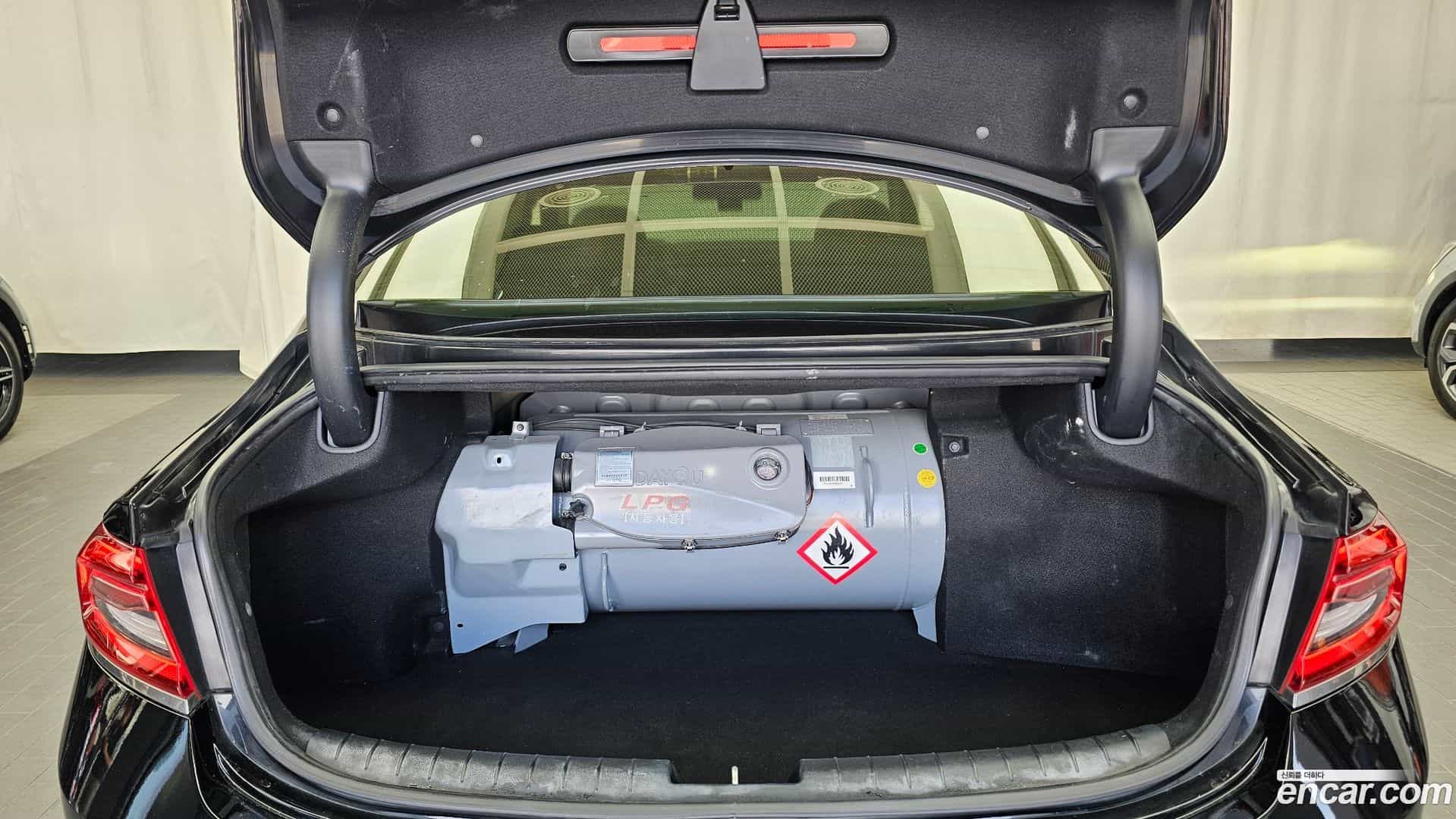 Grandeur Hyundai 2017.0-OPTION-024