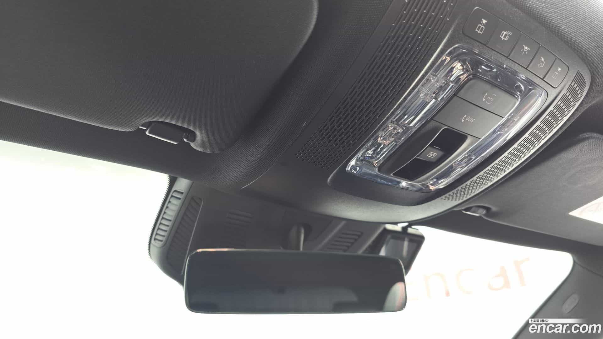 GLA-Class Mercedes-Benz 2024.3-OPTION-023