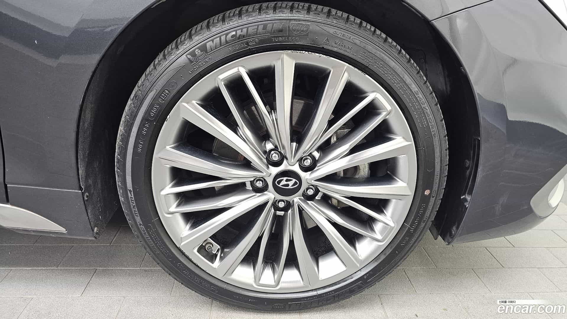 Grandeur Hyundai 2019.9-OUTER-031