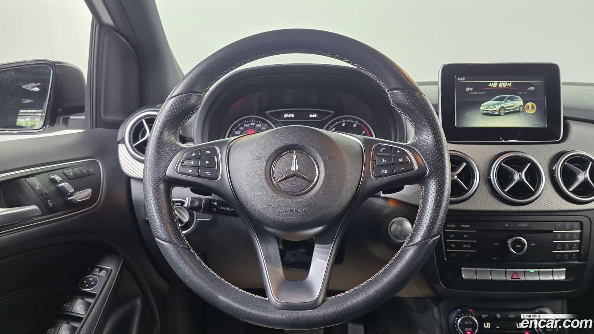 B-Class Mercedes-Benz 2018.2-OPTION-018