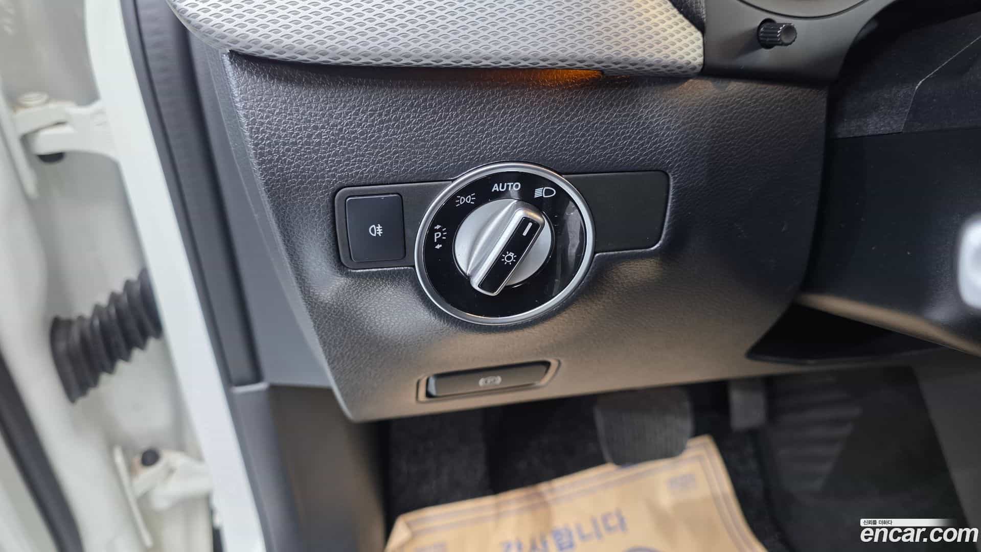 B-Class Mercedes-Benz 2018.2-OPTION-023