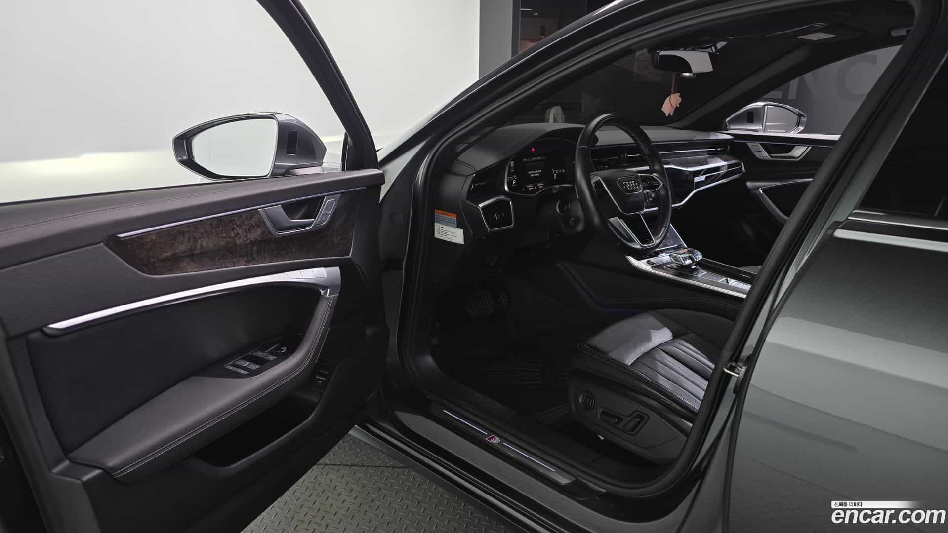 A6 Audi 2021.0-INNER-010