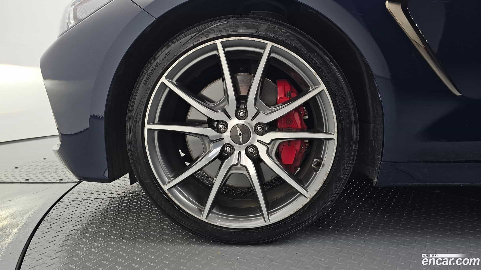 G70 Genesis 2018.10-OUTER-005