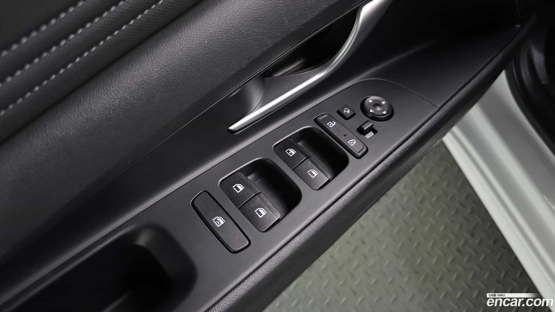 AVANTE Hyundai 2020.5-OPTION-019