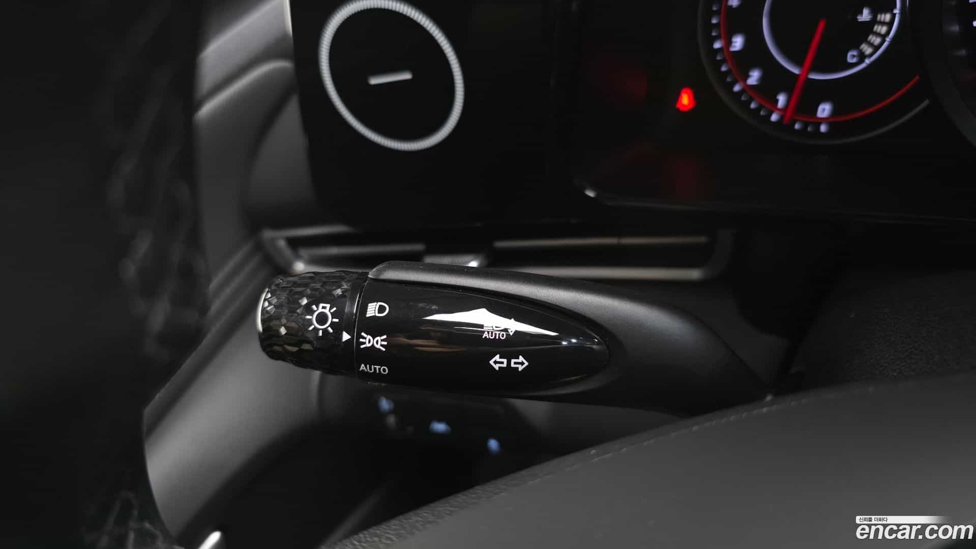 AVANTE Hyundai 2020.5-OPTION-022