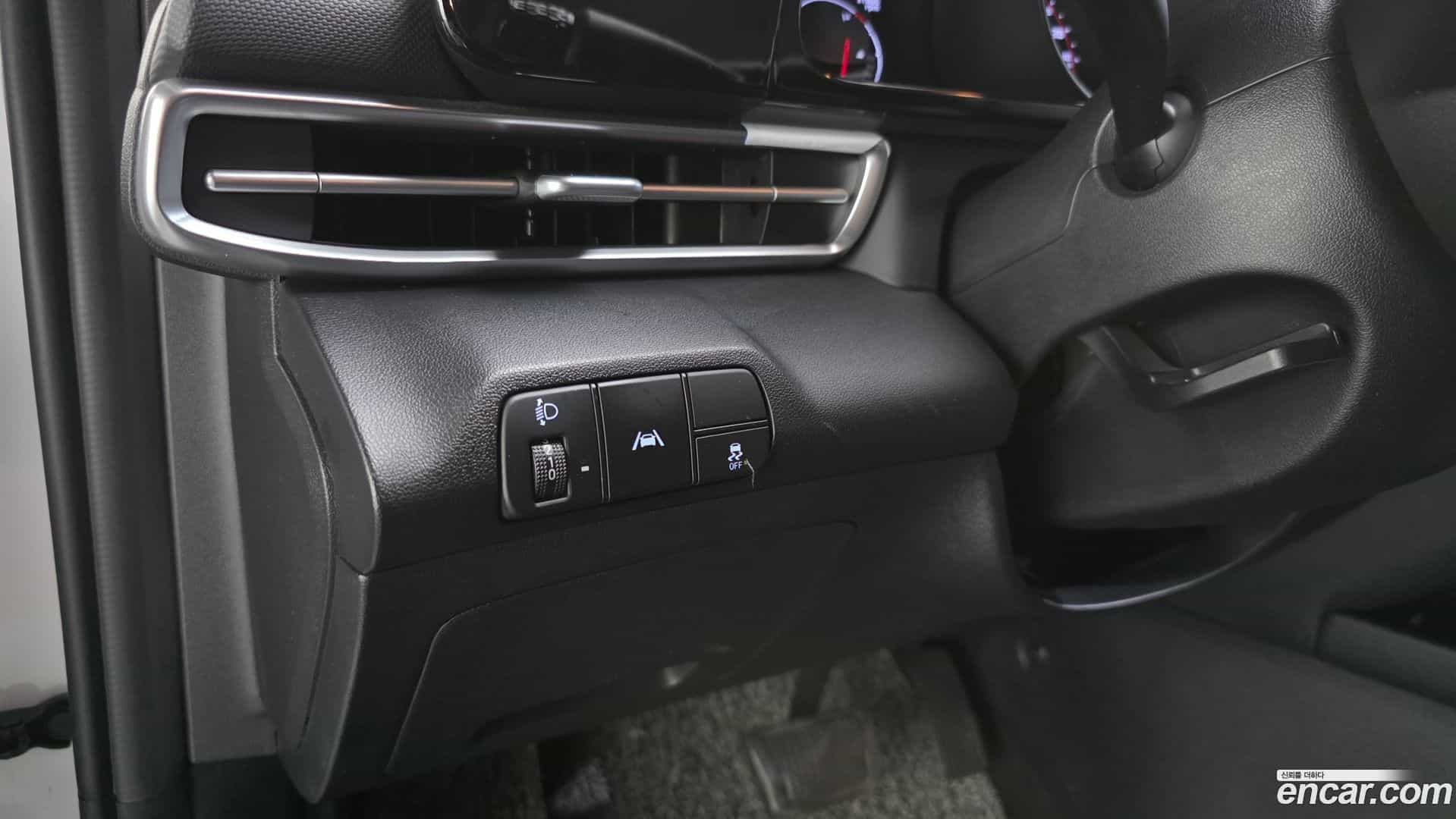 AVANTE Hyundai 2020.5-OPTION-041