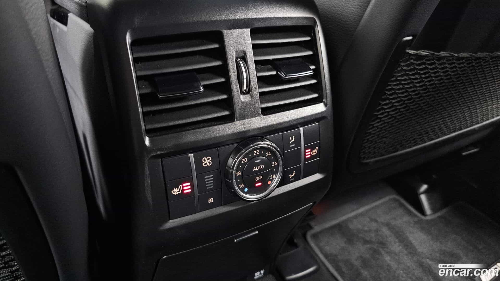 GLE-Class Mercedes-Benz 2017.8-OPTION-023