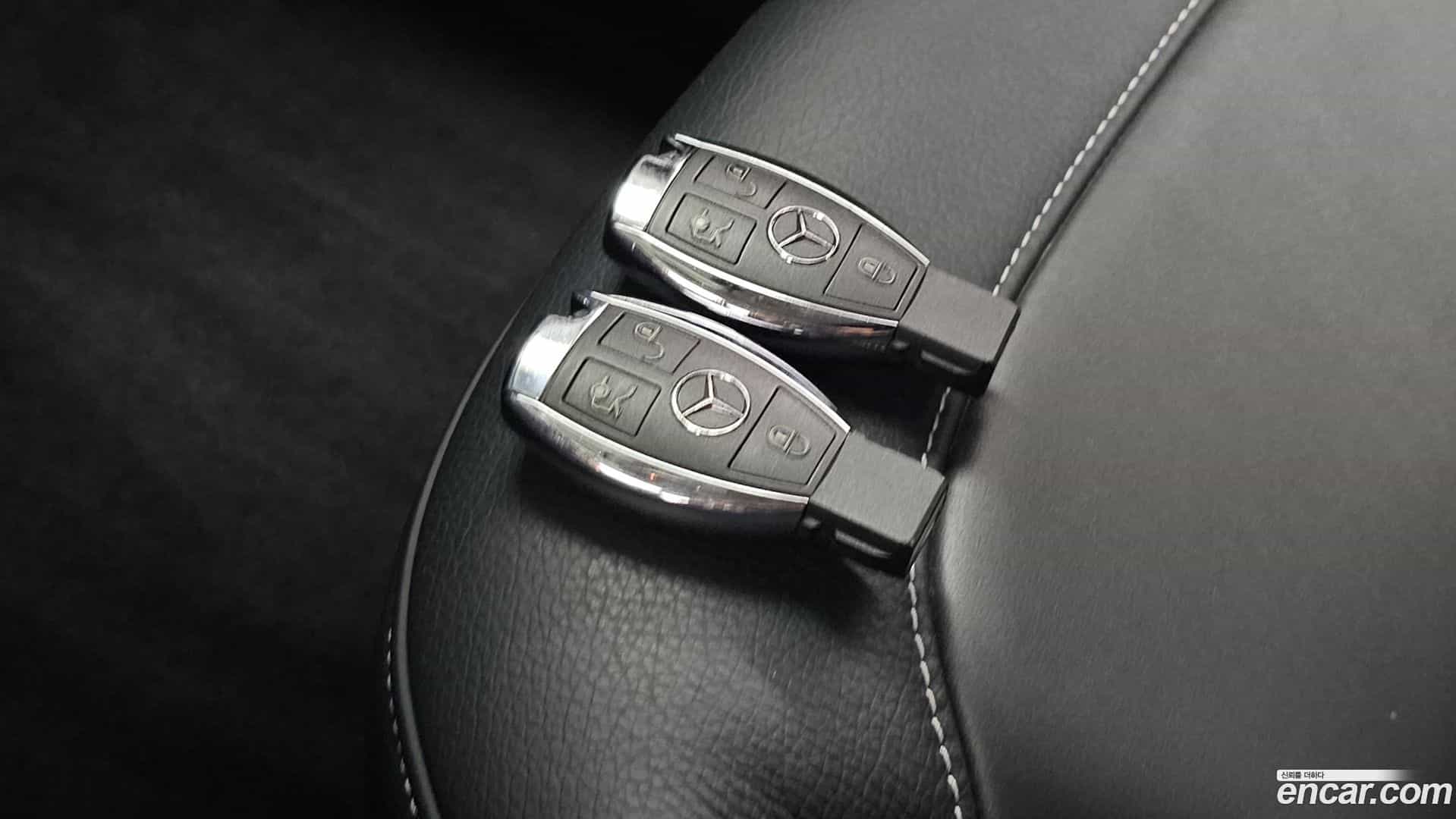 GLE-Class Mercedes-Benz 2017.8-OPTION-047