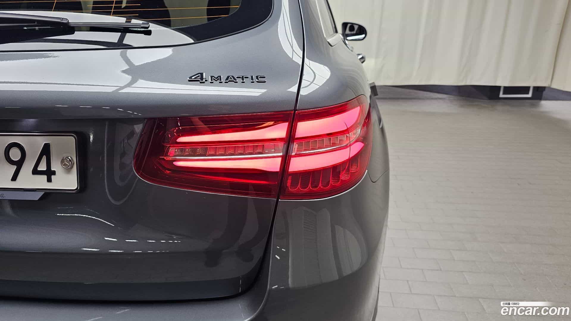 GLC-Class Mercedes-Benz 2018.6-OUTER-033