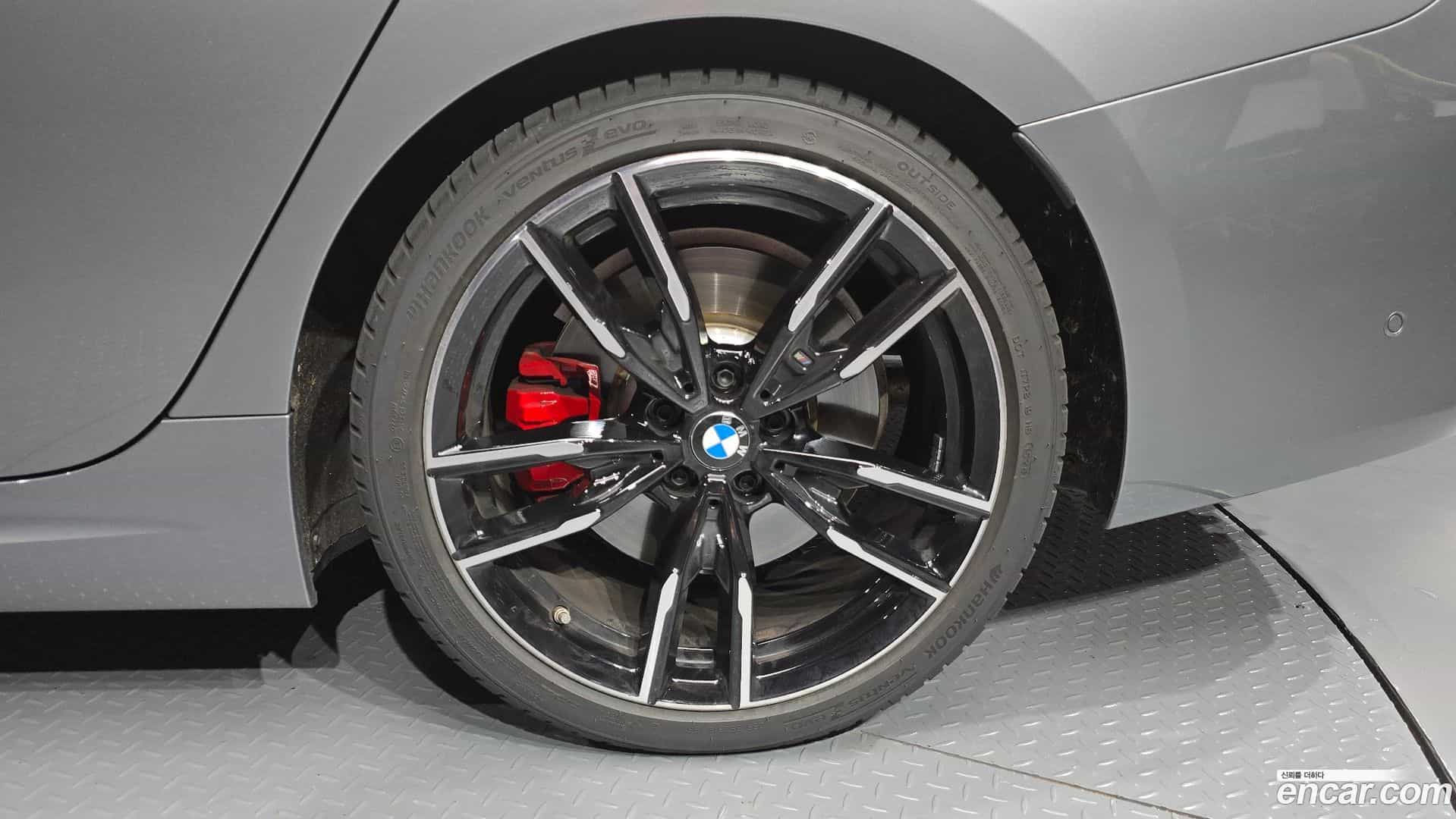 3-Series BMW 2025.0-OUTER-031