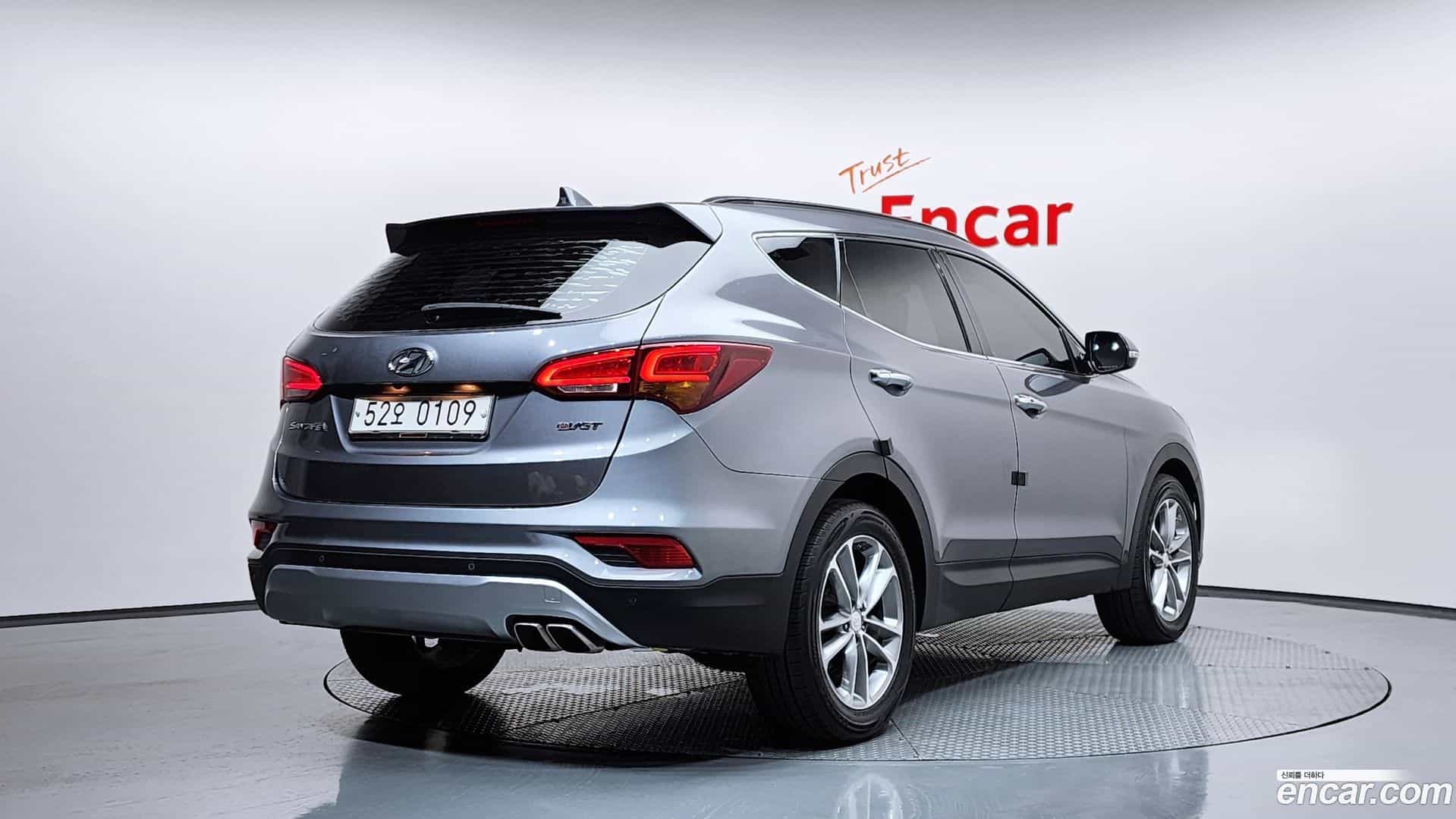 Santafe Hyundai 2016.11-OUTER-002