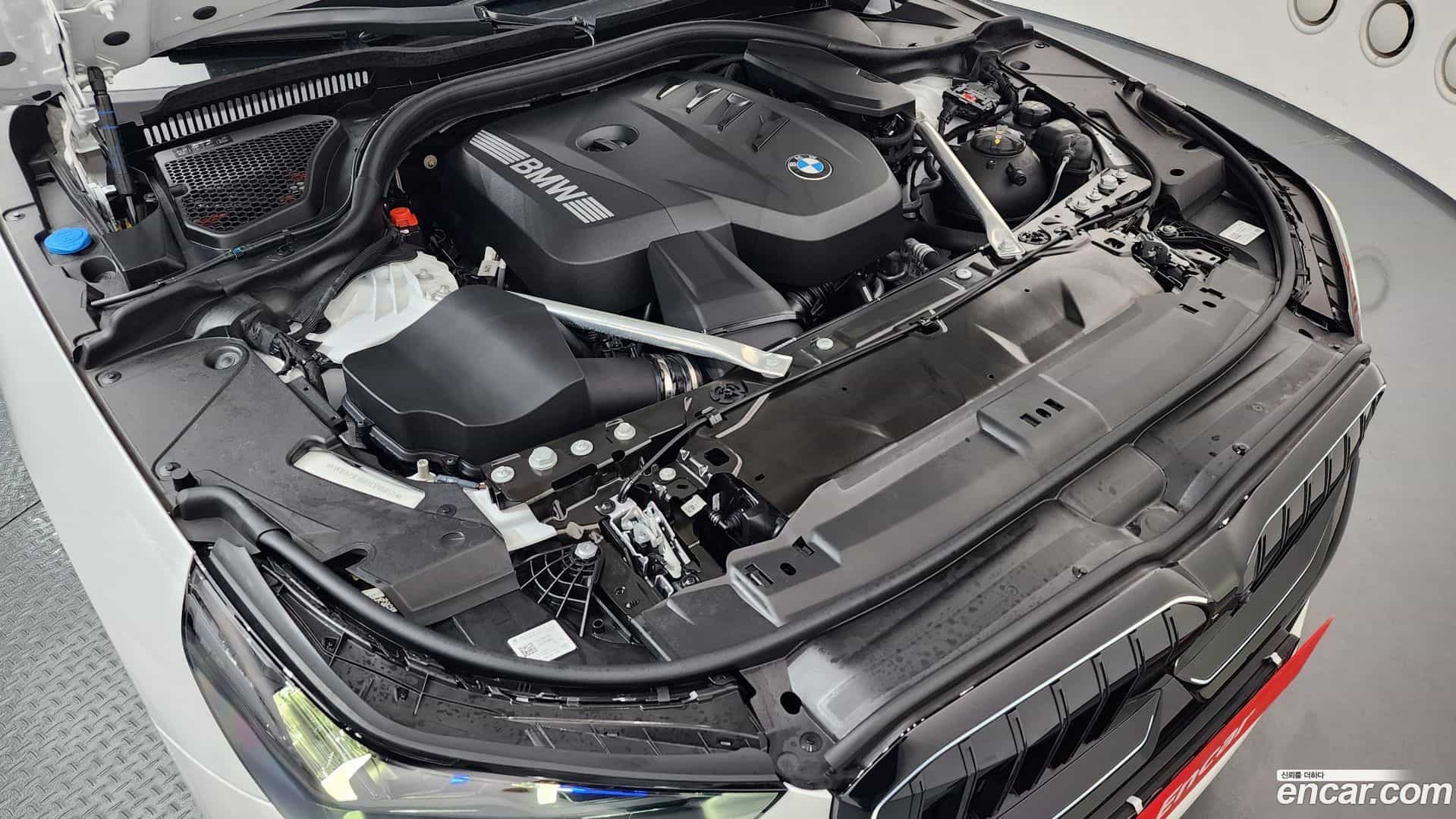 5-Series BMW 2025.10-OUTER-006