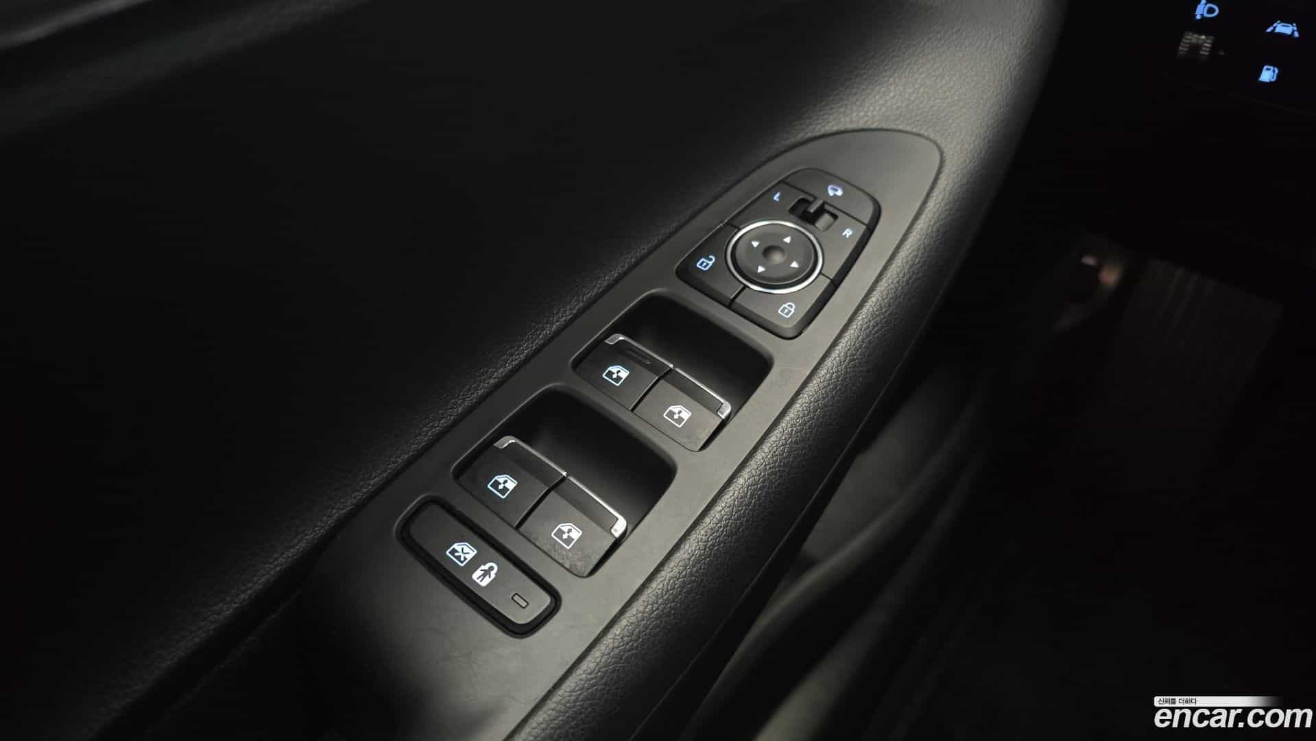 Grandeur Hyundai 2022.5-OPTION-022
