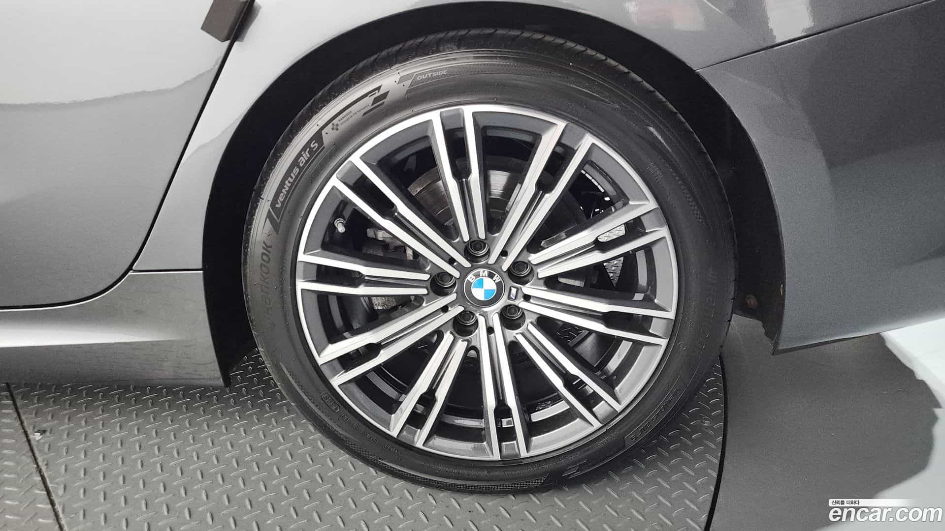 3-Series BMW 2021.4-OUTER-031