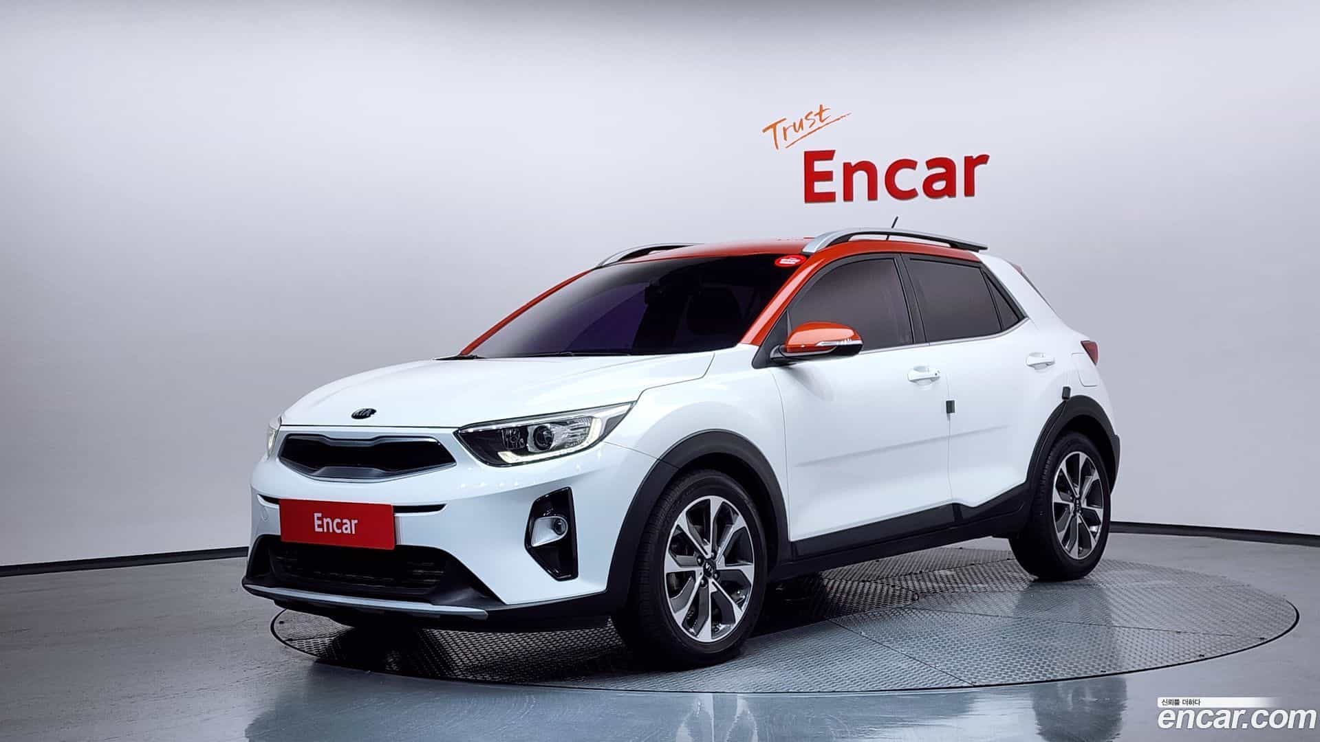 Stonic Kia 2018.3-OUTER-001