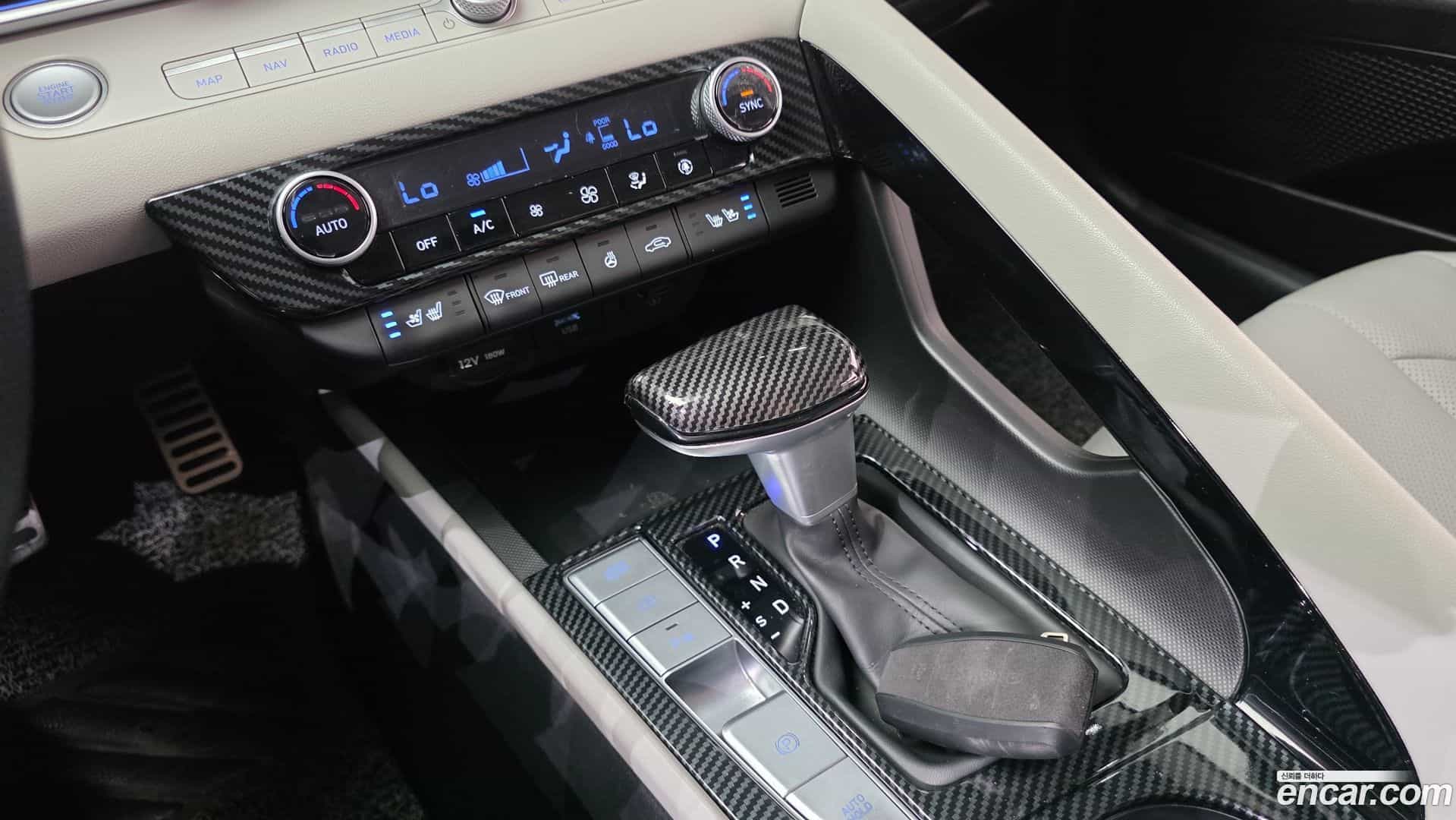 AVANTE Hyundai 2022.10-INNER-009