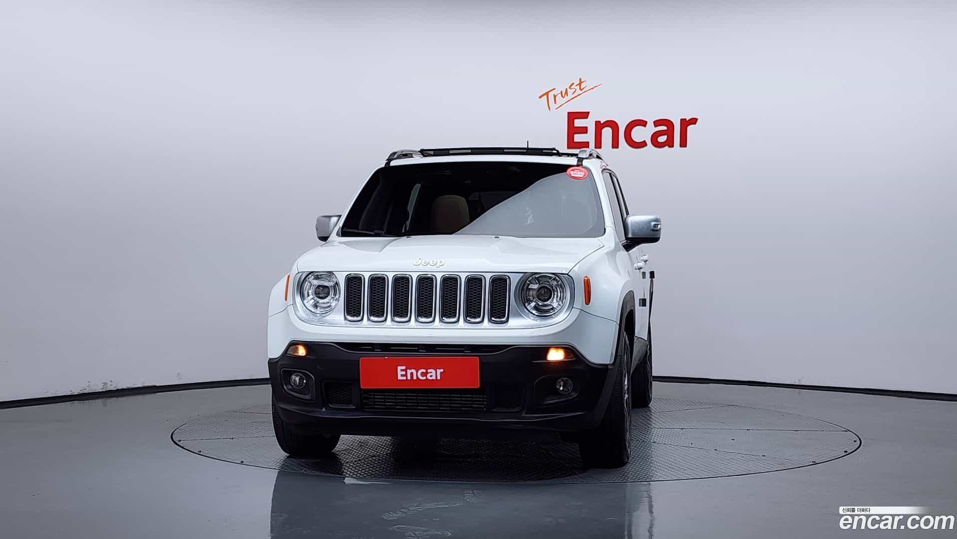 Renegade Jeep 2018.11-OUTER-003