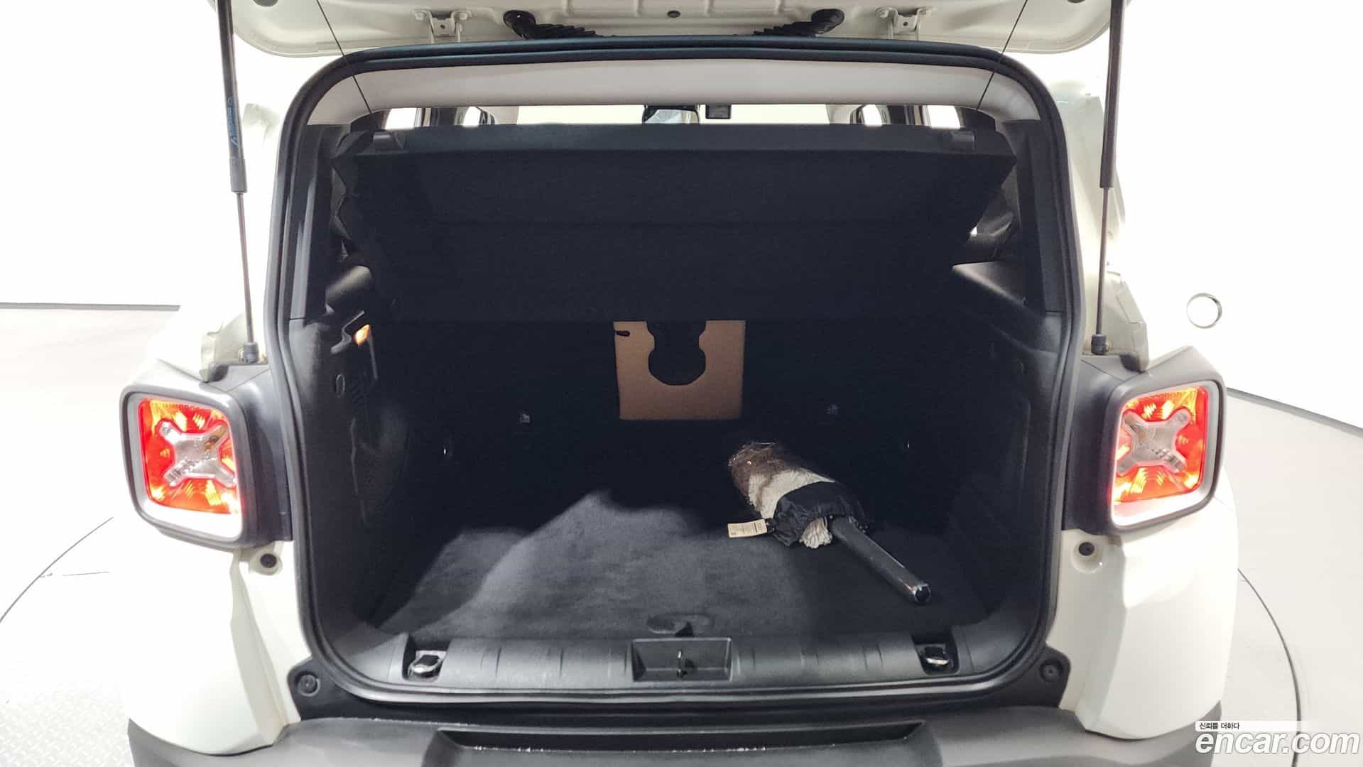 Renegade Jeep 2018.11-OPTION-024