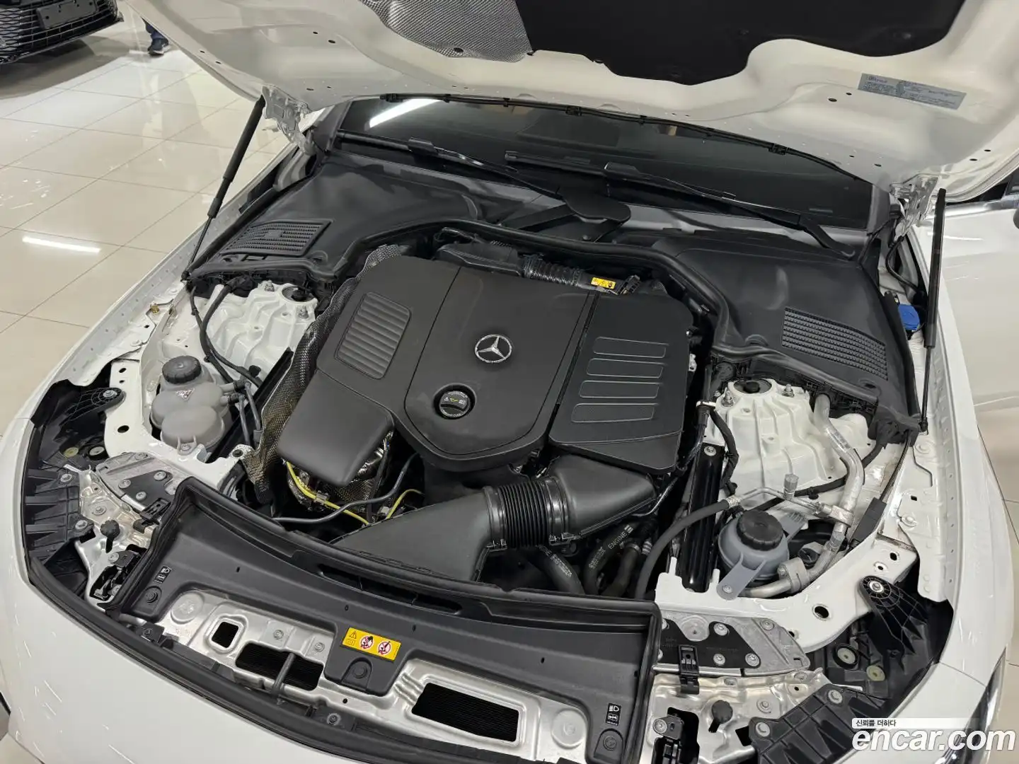 CLE-Class Mercedes-Benz 2025.1-OUTER-005