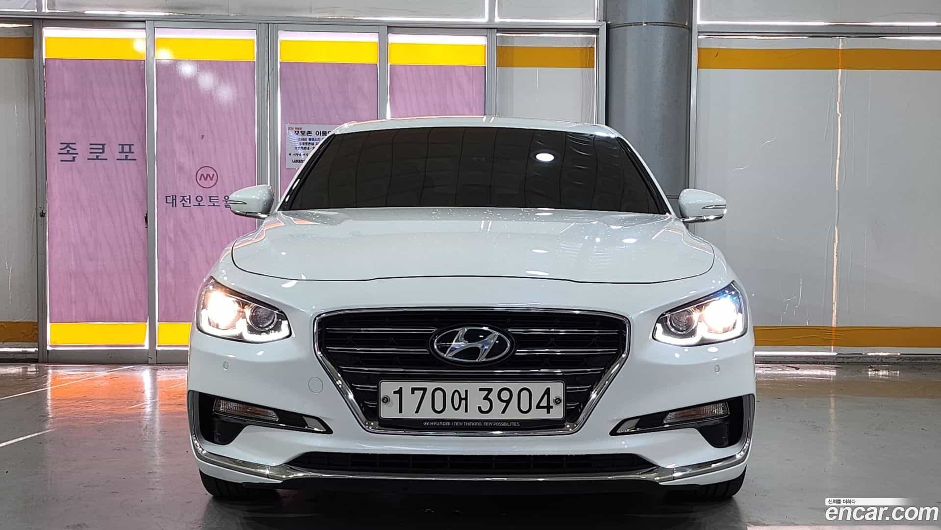 Grandeur Hyundai 2018.10-OUTER-002