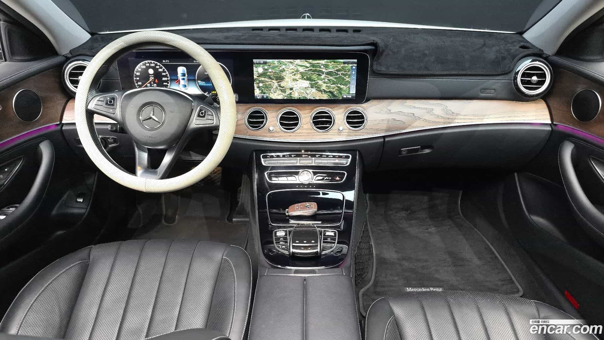 E-Class Mercedes-Benz 2016.9-INNER-007