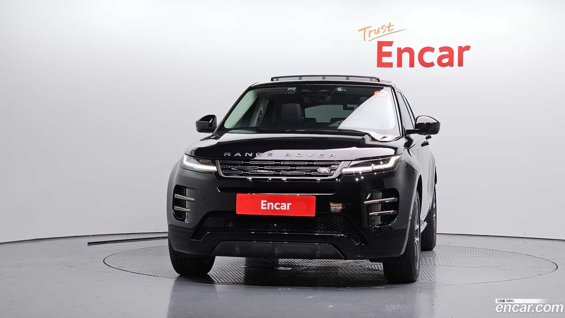 Range Rover Evoque Land Rover 2025.2-OUTER-003