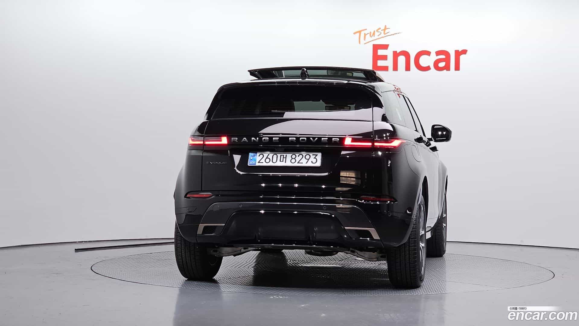 Range Rover Evoque Land Rover 2025.2-OUTER-004