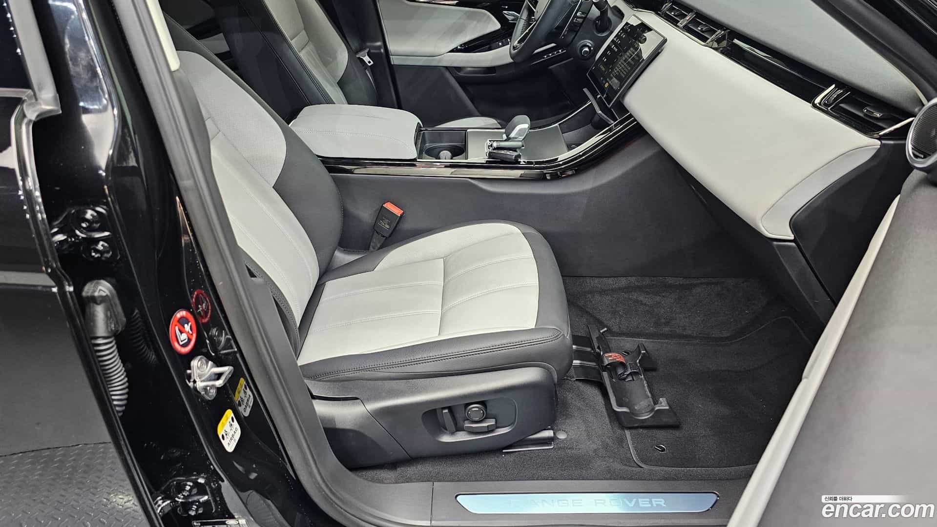 Range Rover Evoque Land Rover 2025.2-INNER-036