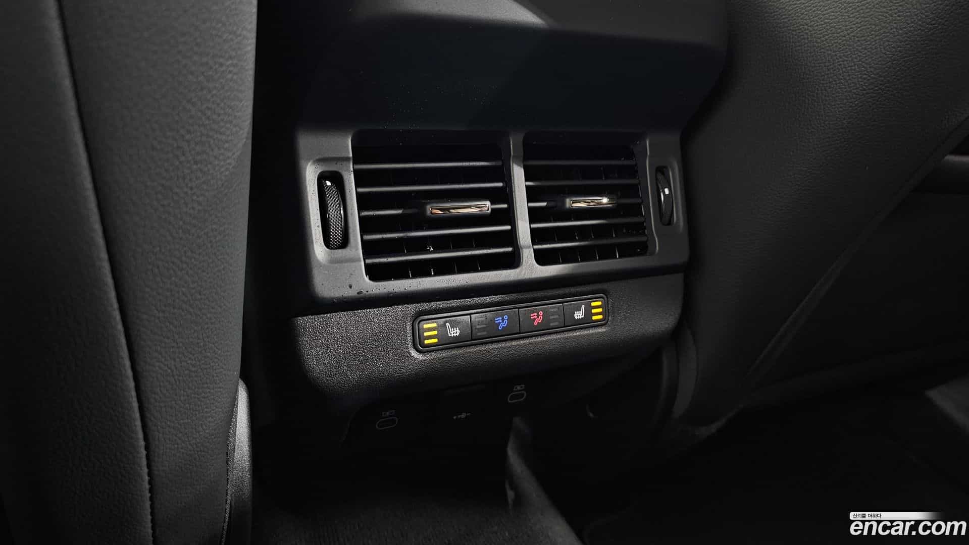 Range Rover Evoque Land Rover 2025.2-OPTION-044