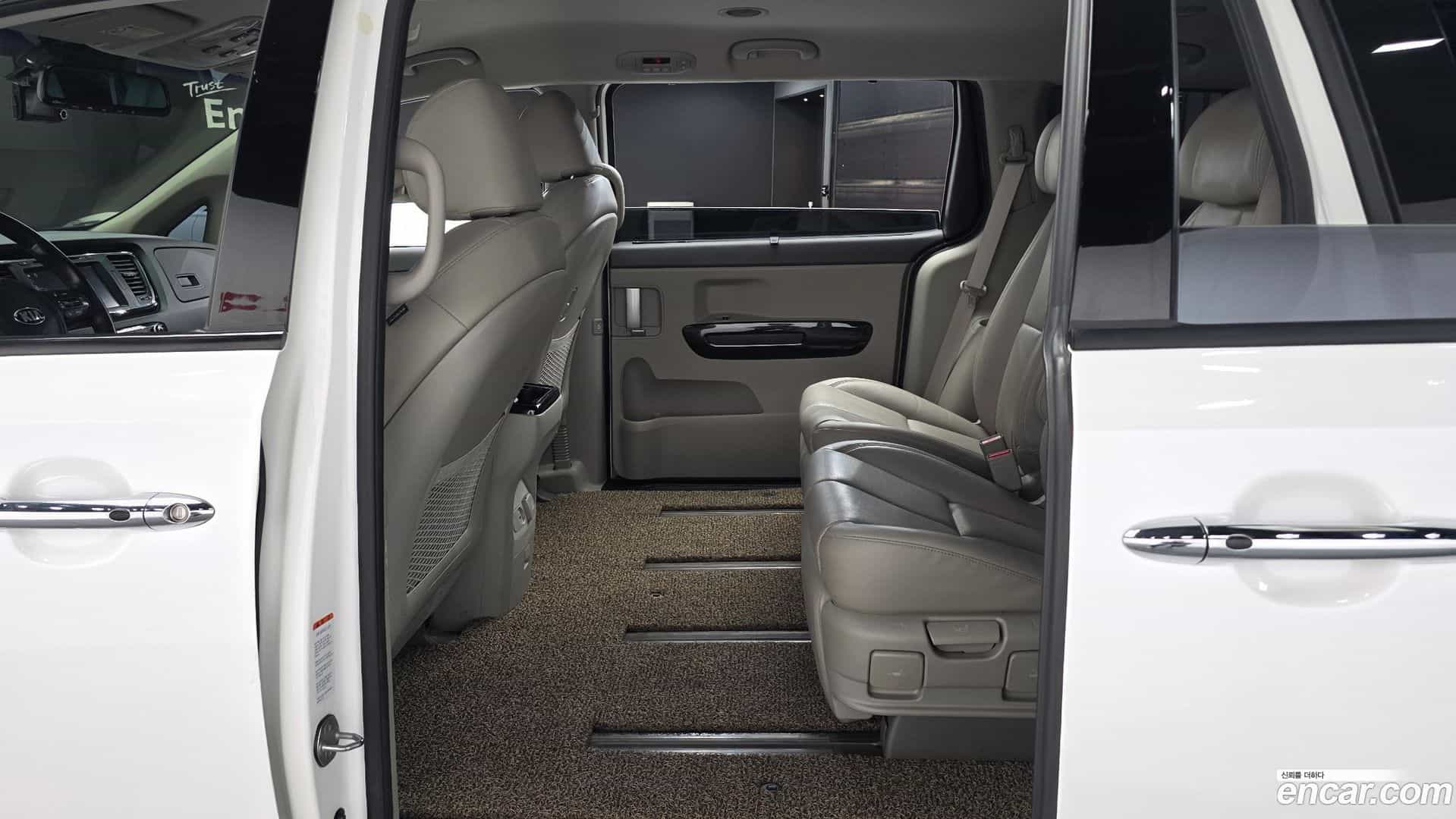 Canival Kia 2015.6-OPTION-016