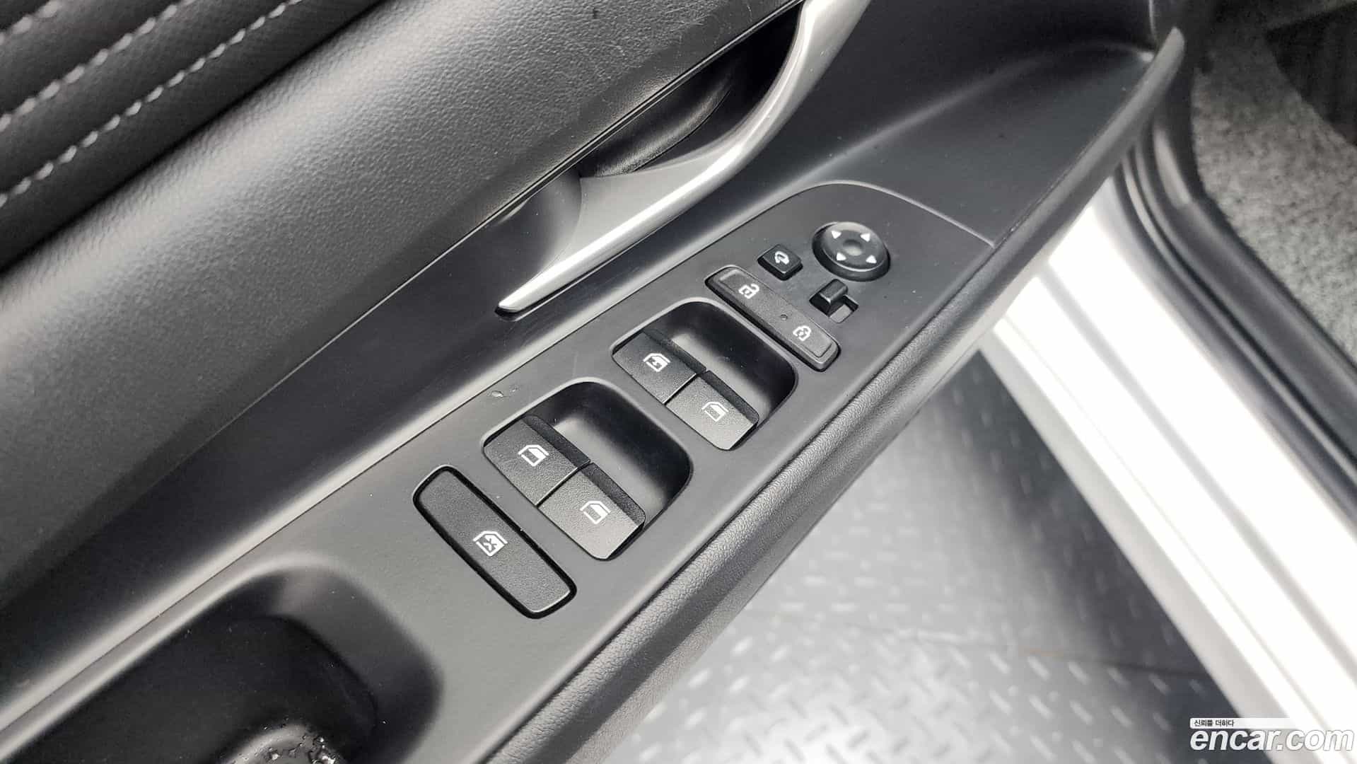 AVANTE Hyundai 2021.3-OPTION-017