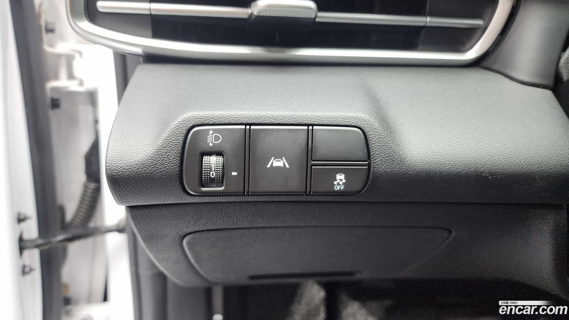 AVANTE Hyundai 2021.3-OPTION-018