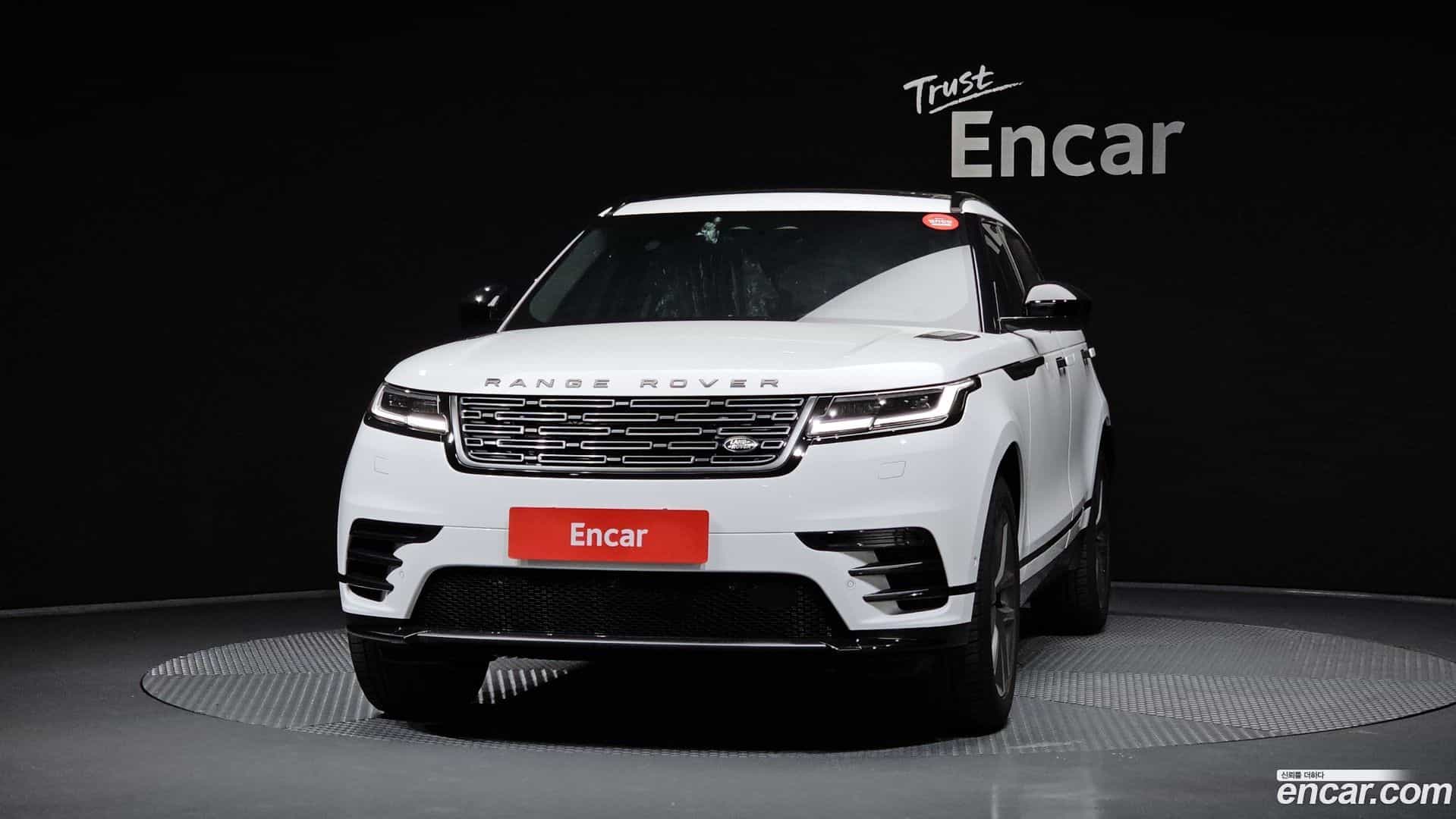 Range Rover Velar Land Rover 2026.2-OUTER-003