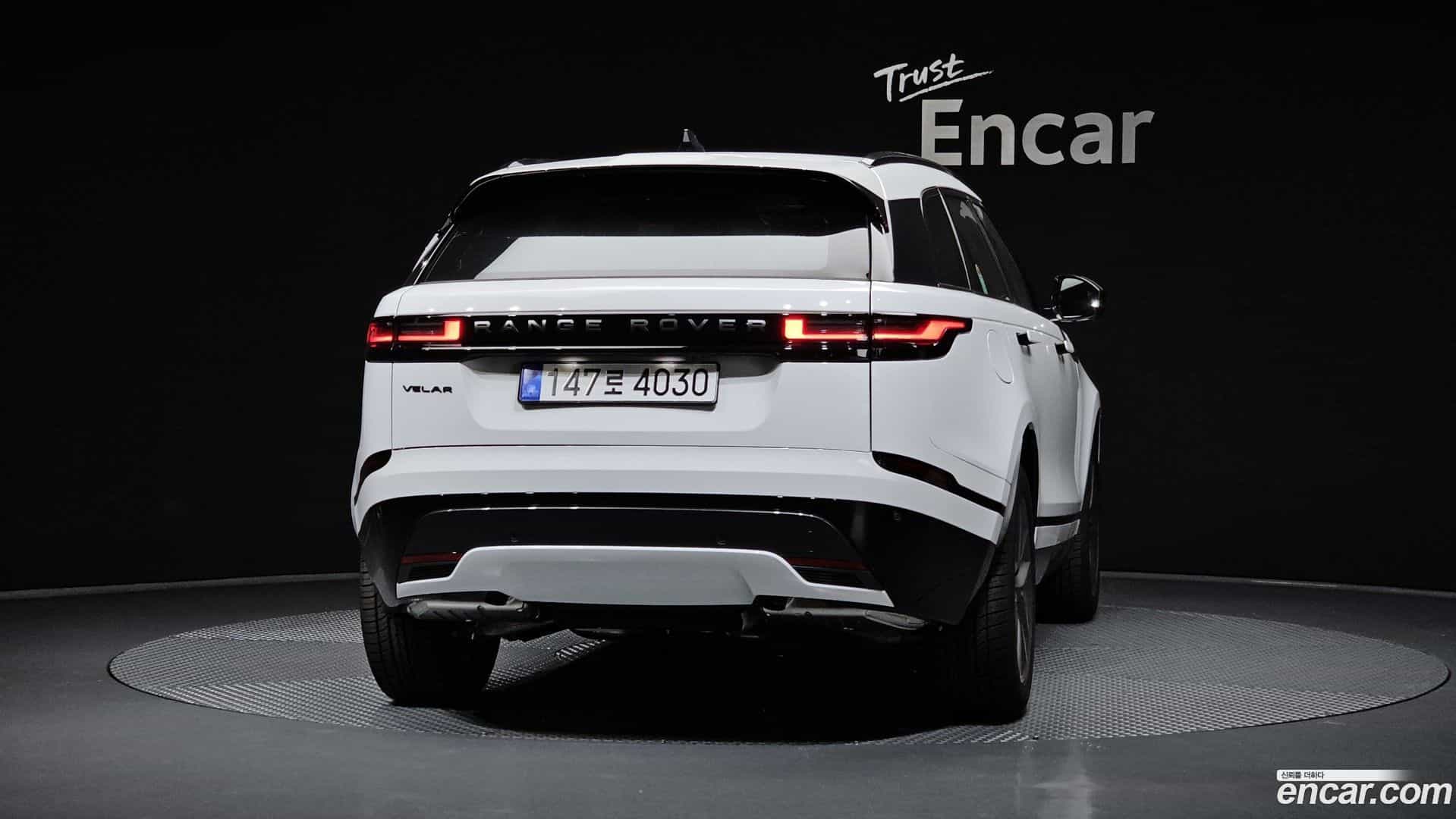 Range Rover Velar Land Rover 2026.2-OUTER-004