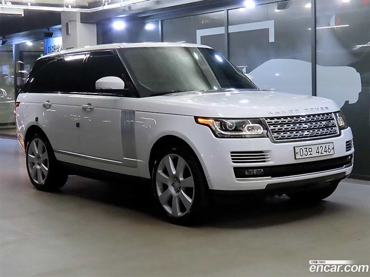 Range Rover Land Rover 2016.11-OUTER-001