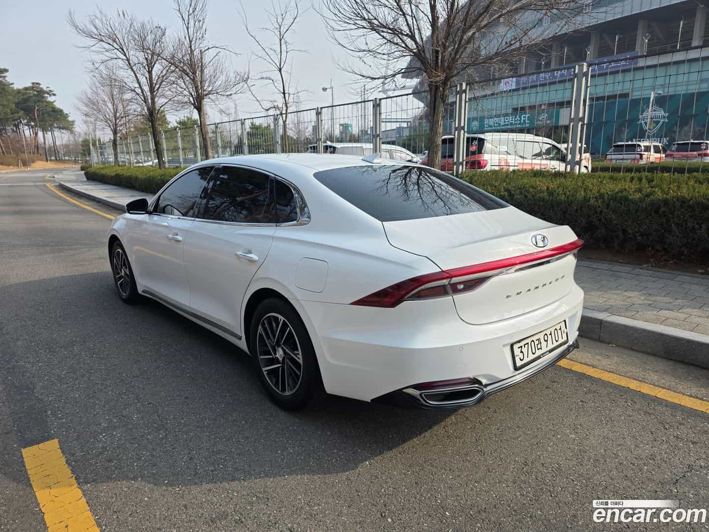 Grandeur Hyundai 2022.0-OUTER-006